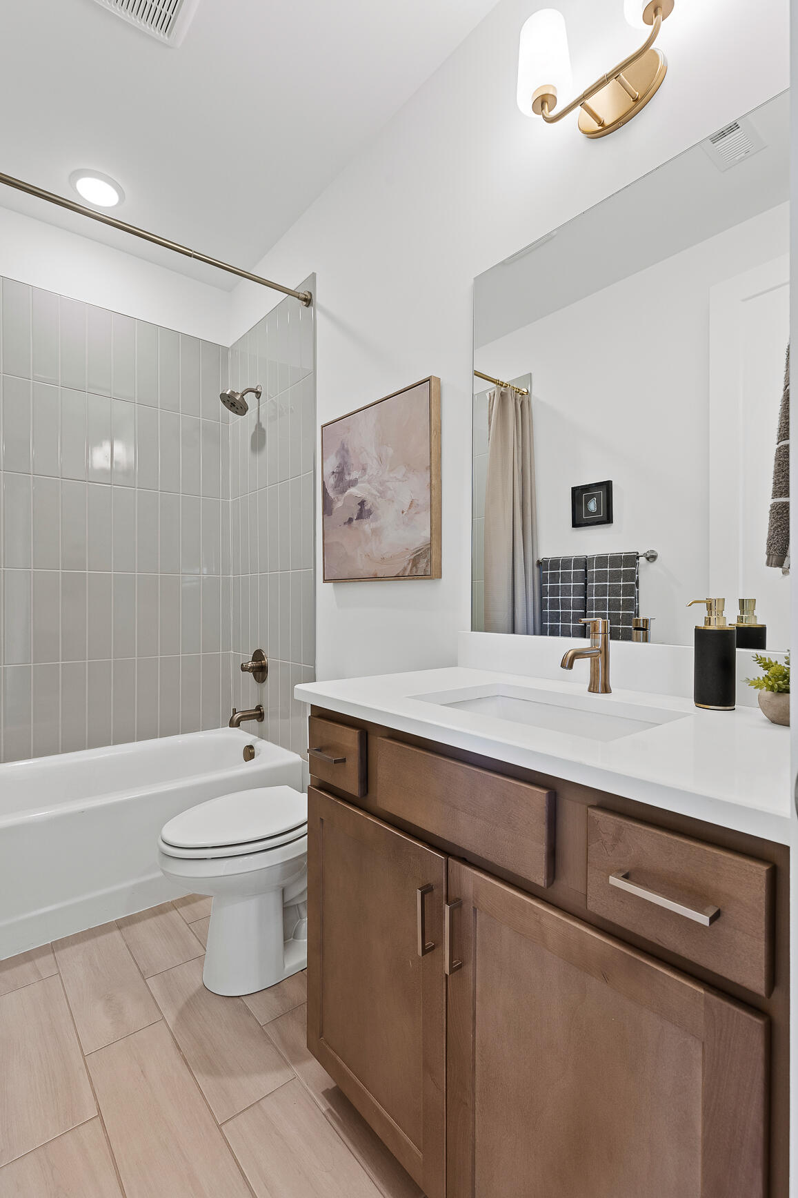 5743 Acadia Dr