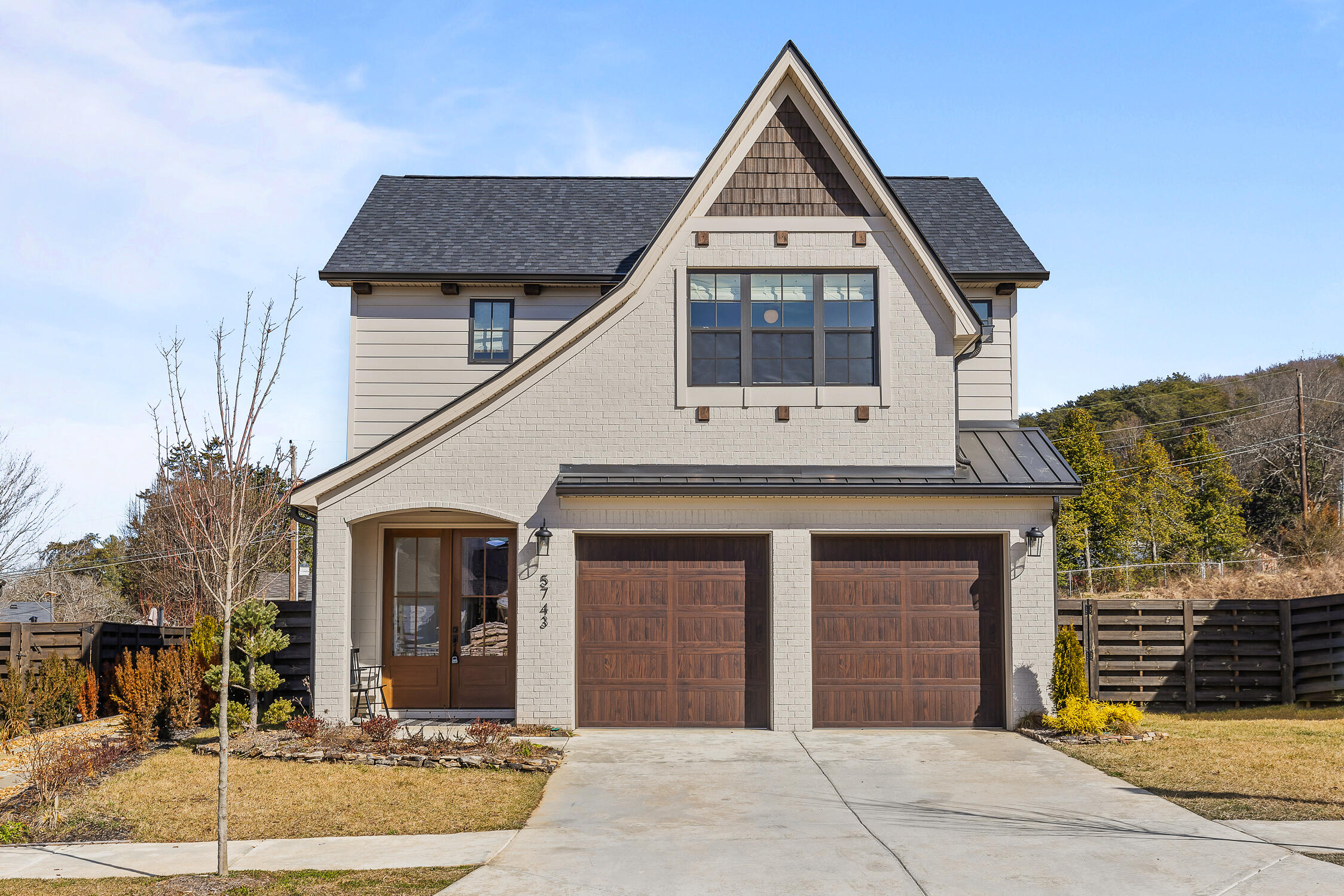5743 Acadia Dr
