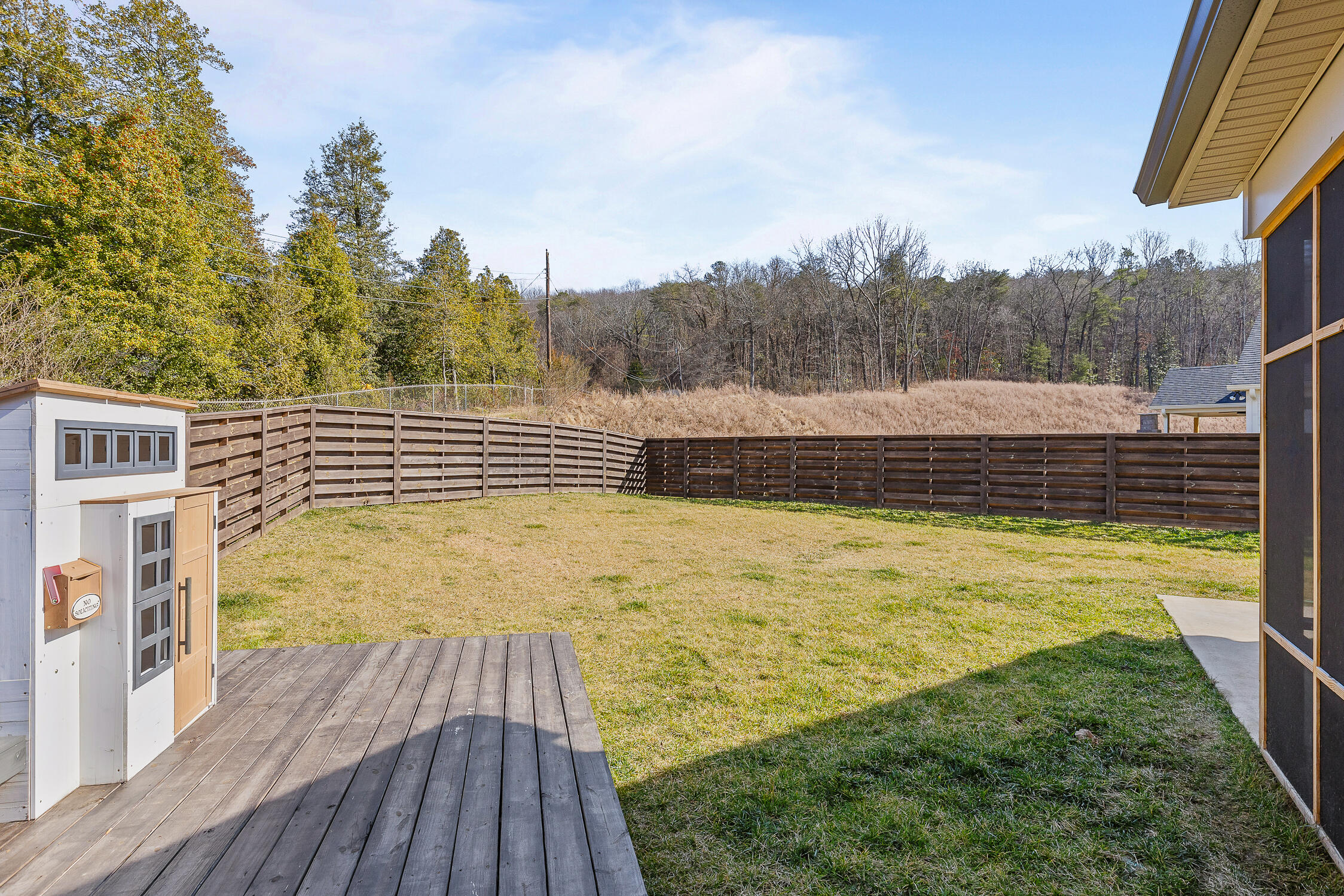 5743 Acadia Dr