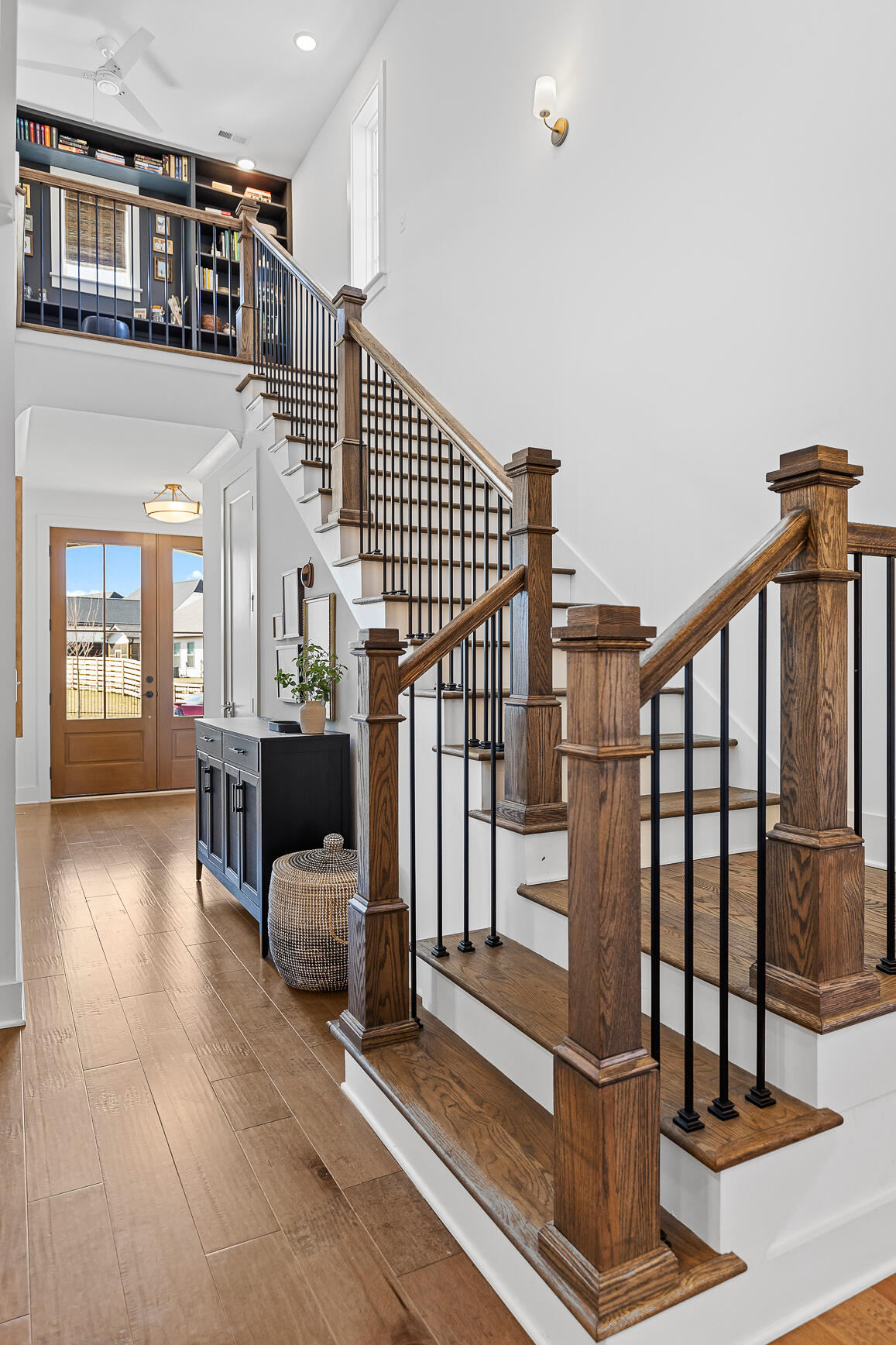 5743 Acadia Dr