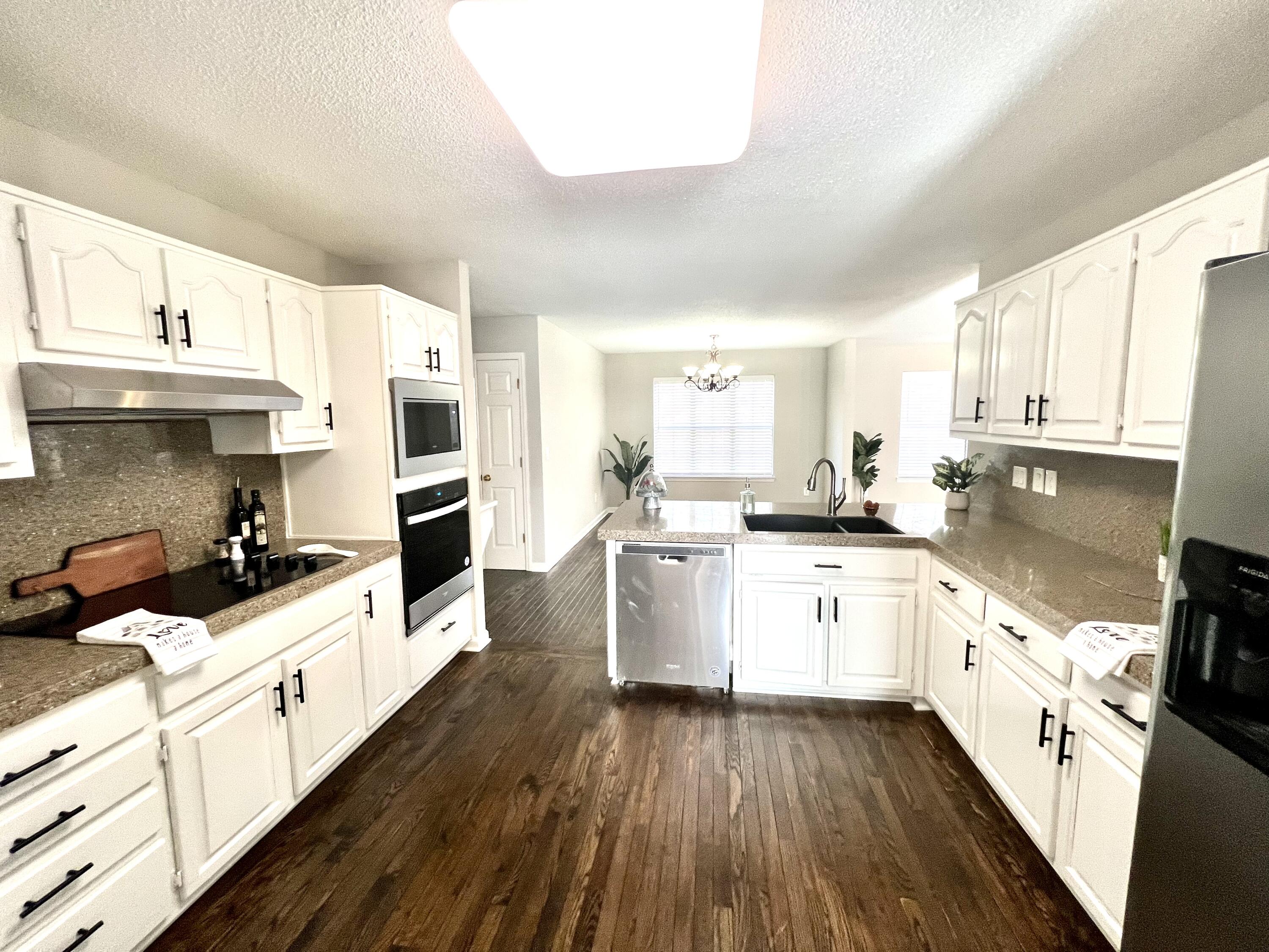 8126 Hixson Springs Rd