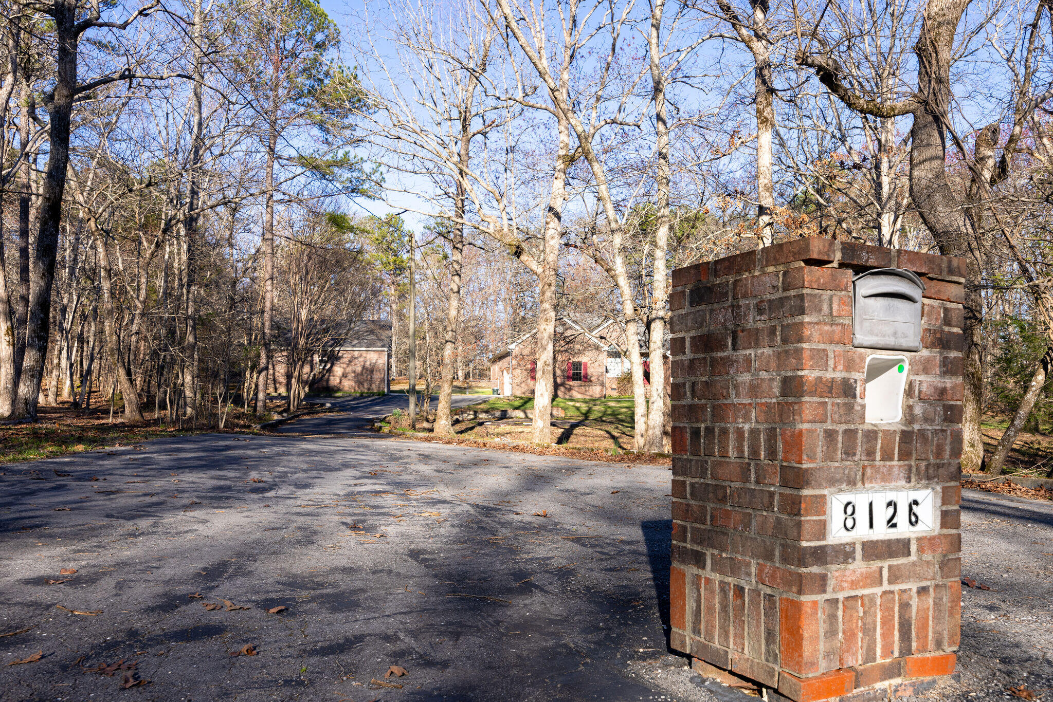 8126 Hixson Springs Rd