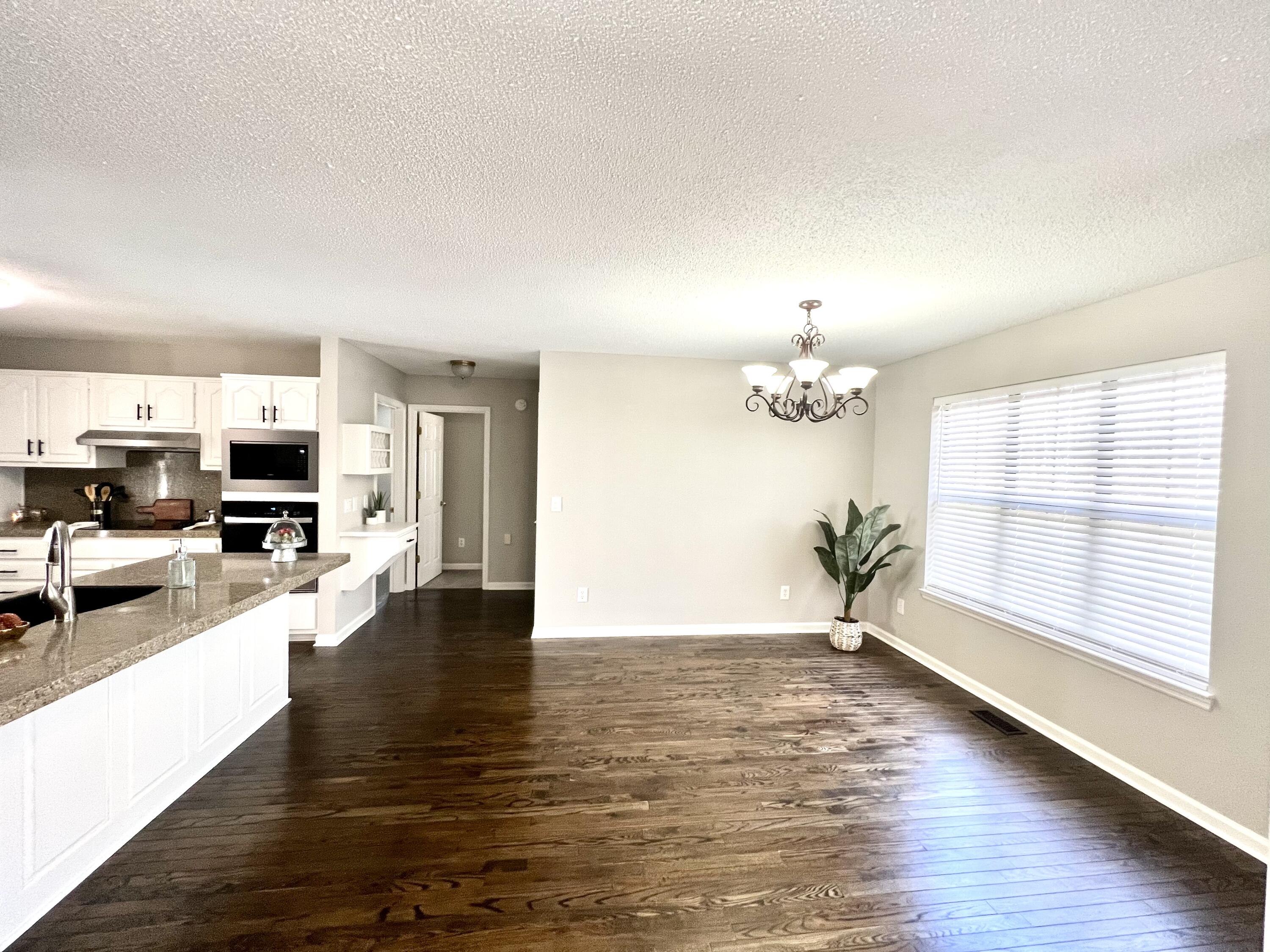 8126 Hixson Springs Rd