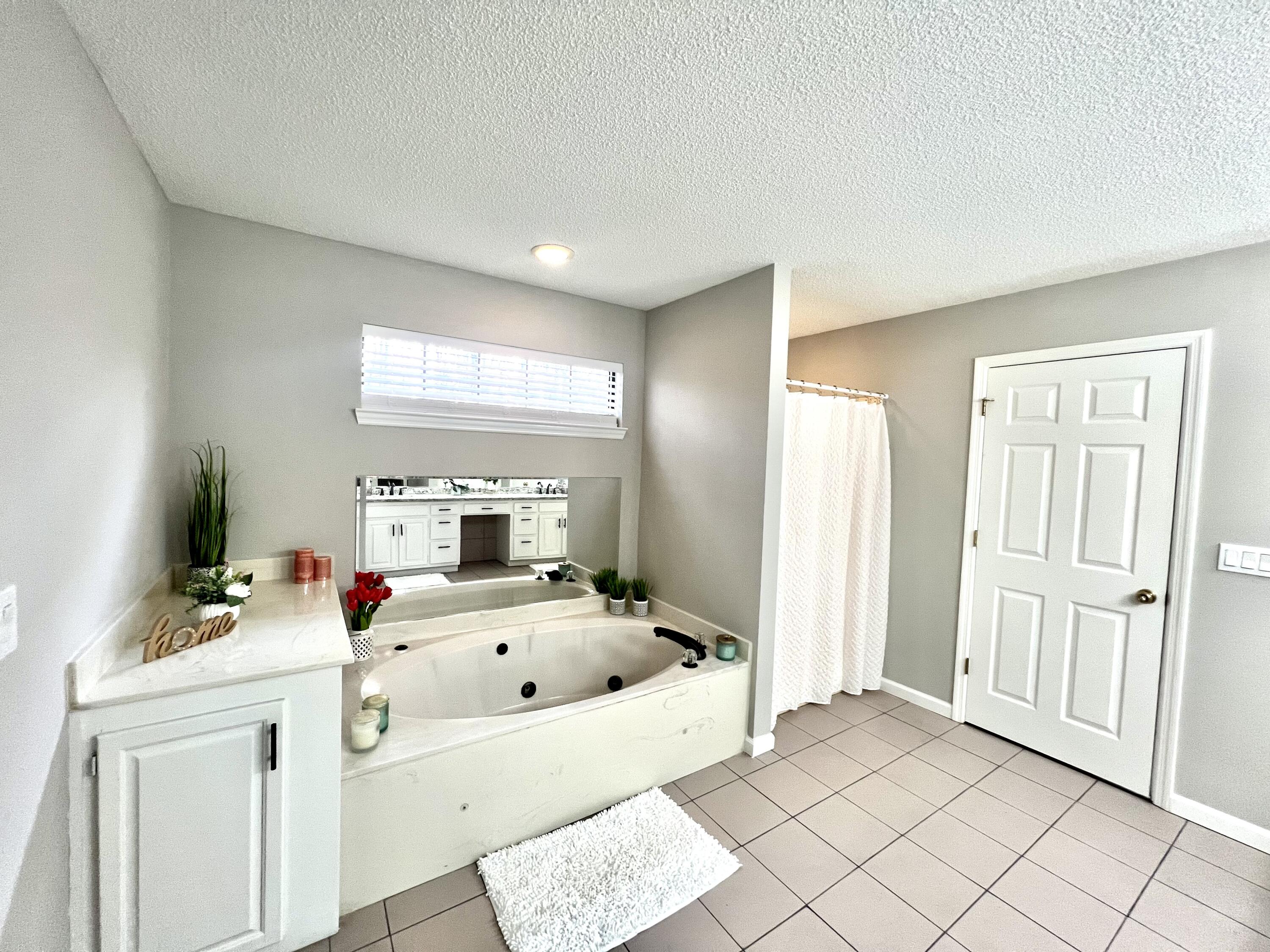 8126 Hixson Springs Rd