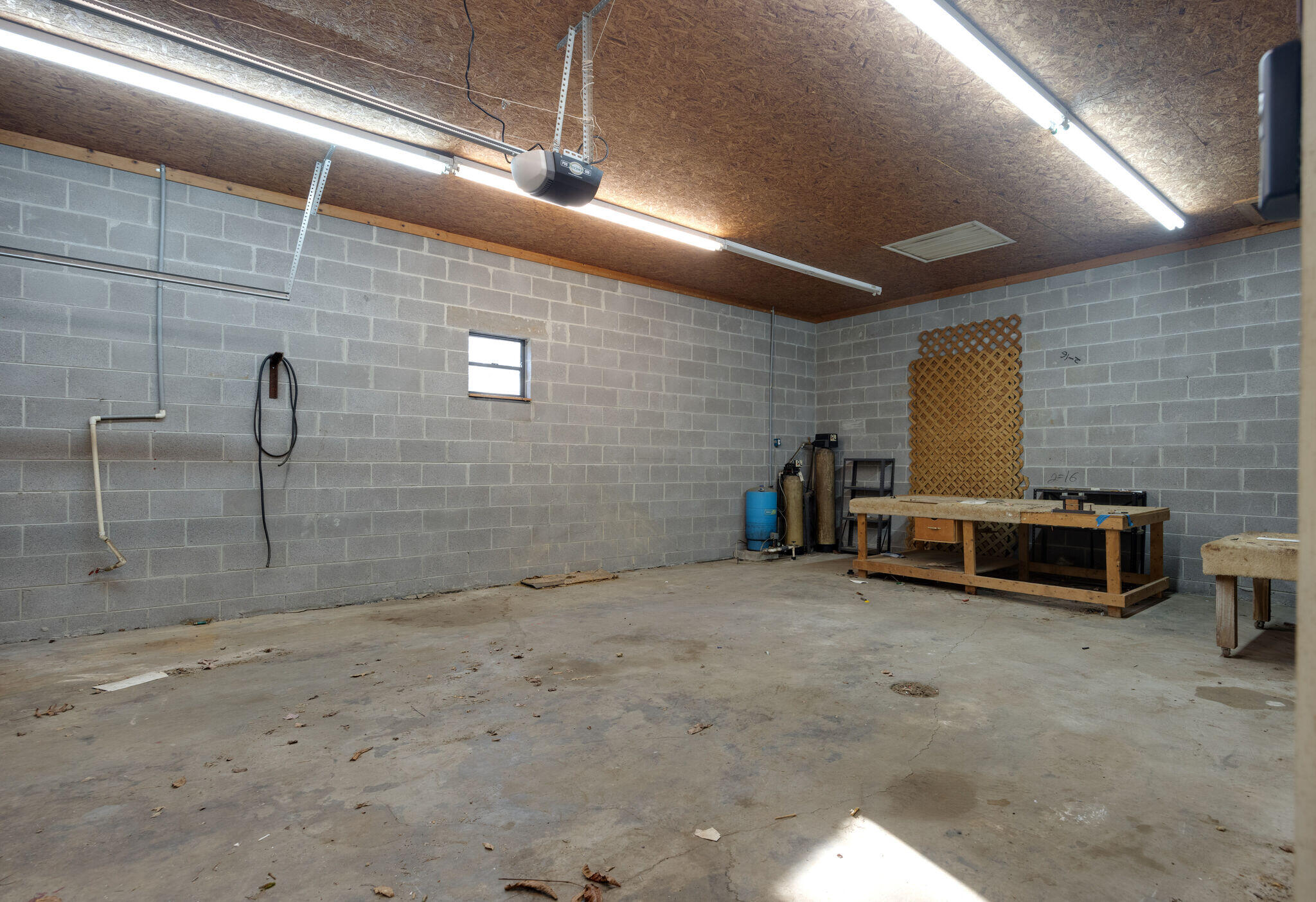 8126 Hixson Springs Rd