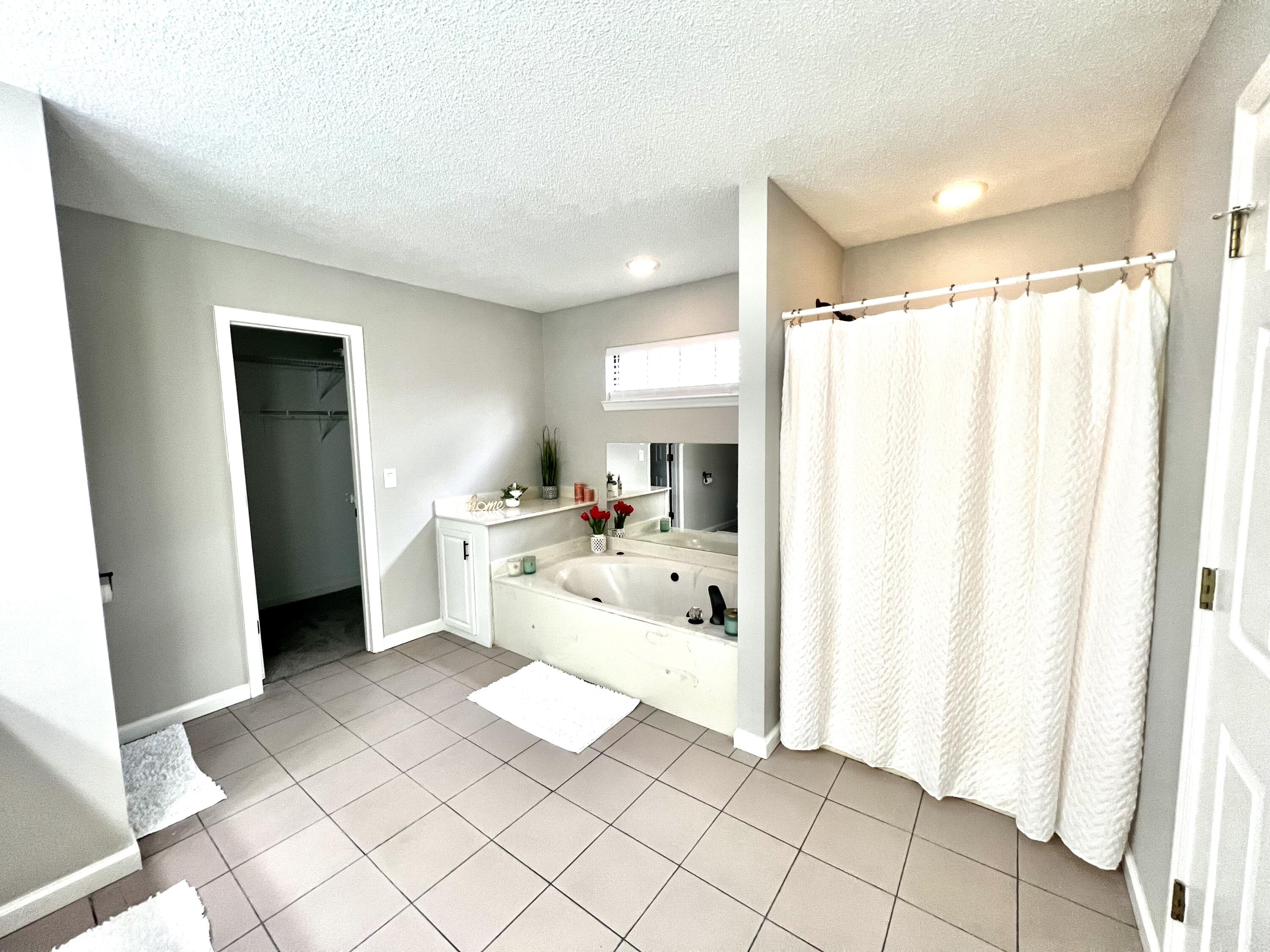 8126 Hixson Springs Rd