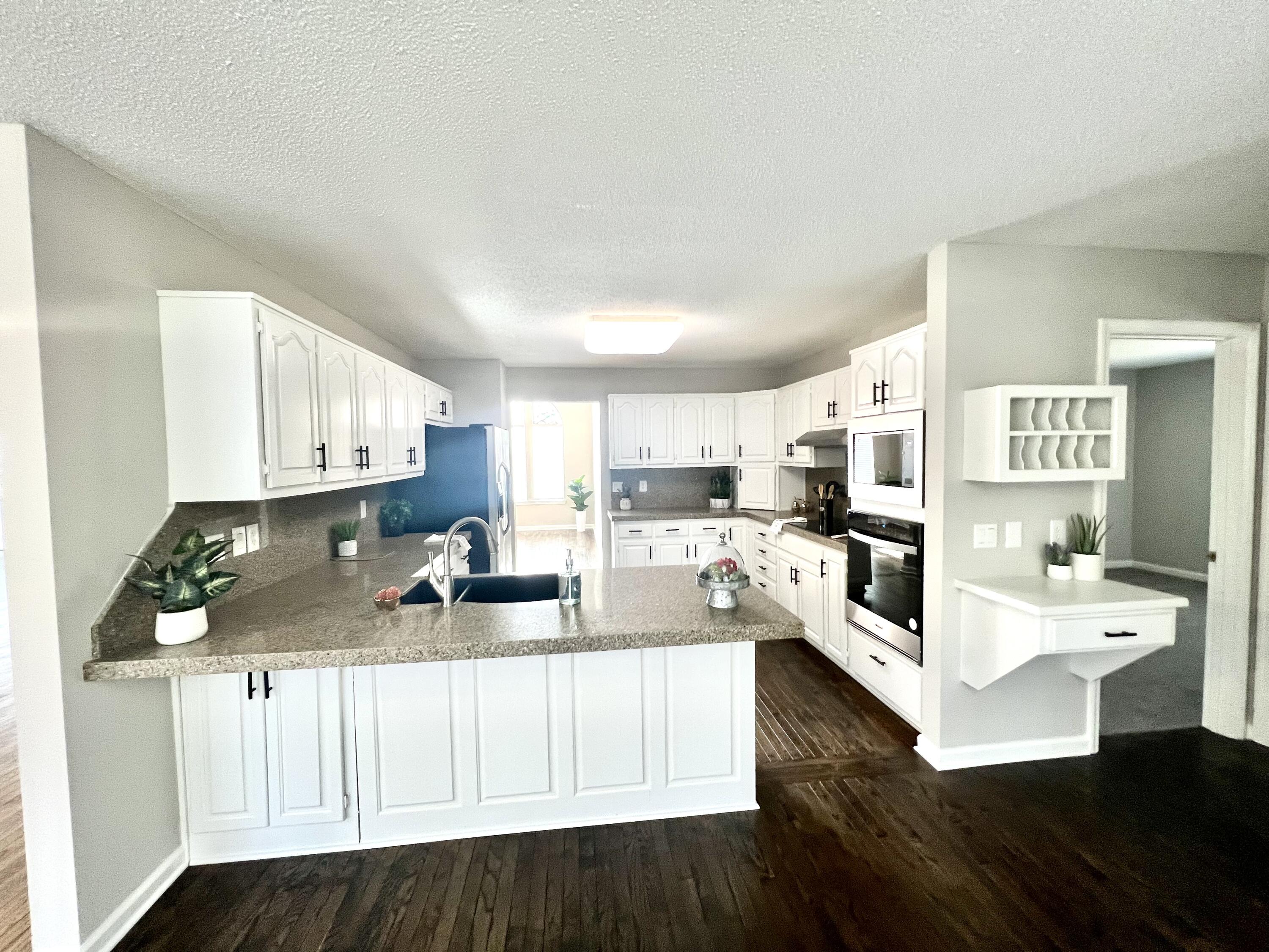 8126 Hixson Springs Rd