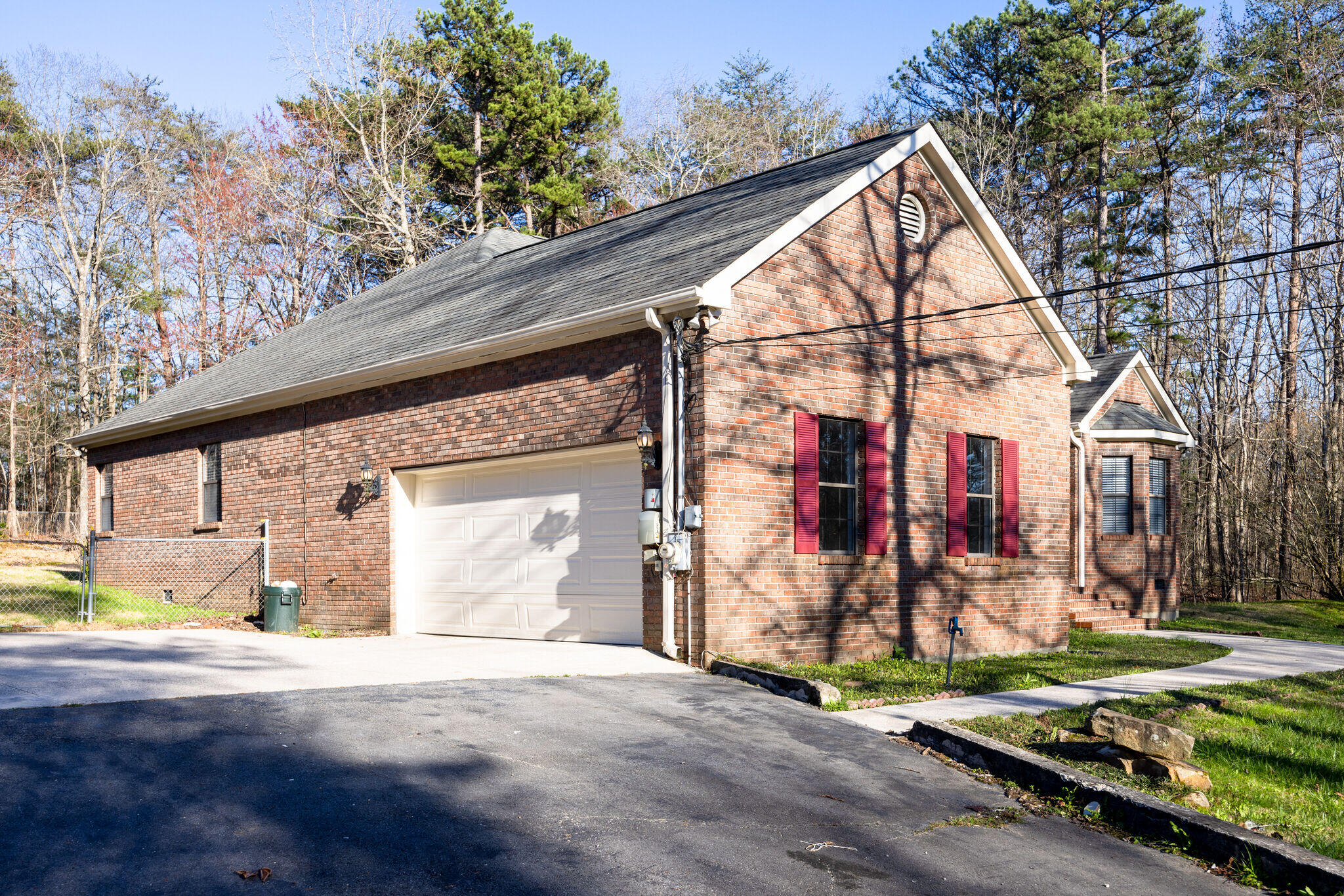 8126 Hixson Springs Rd