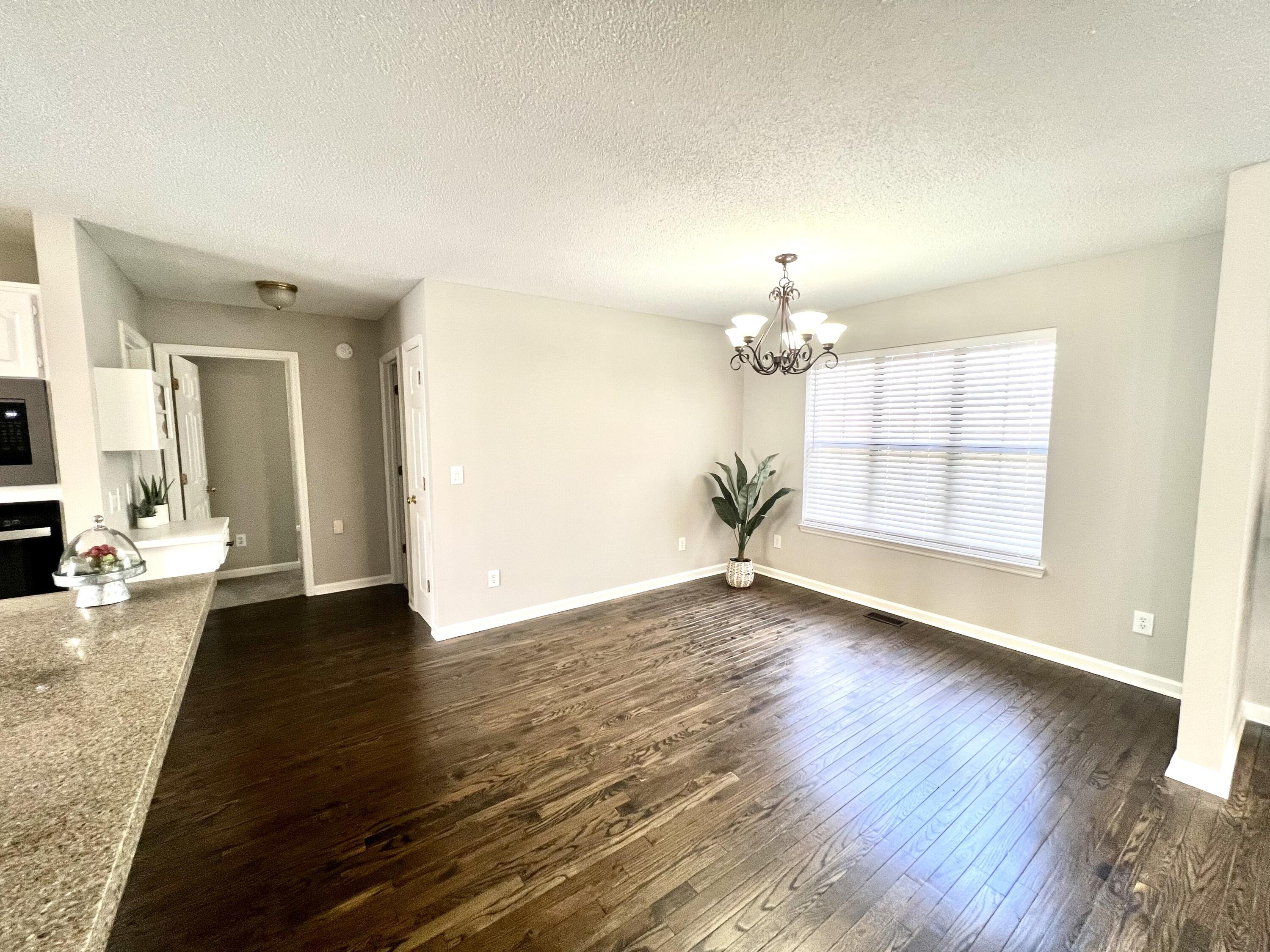 8126 Hixson Springs Rd