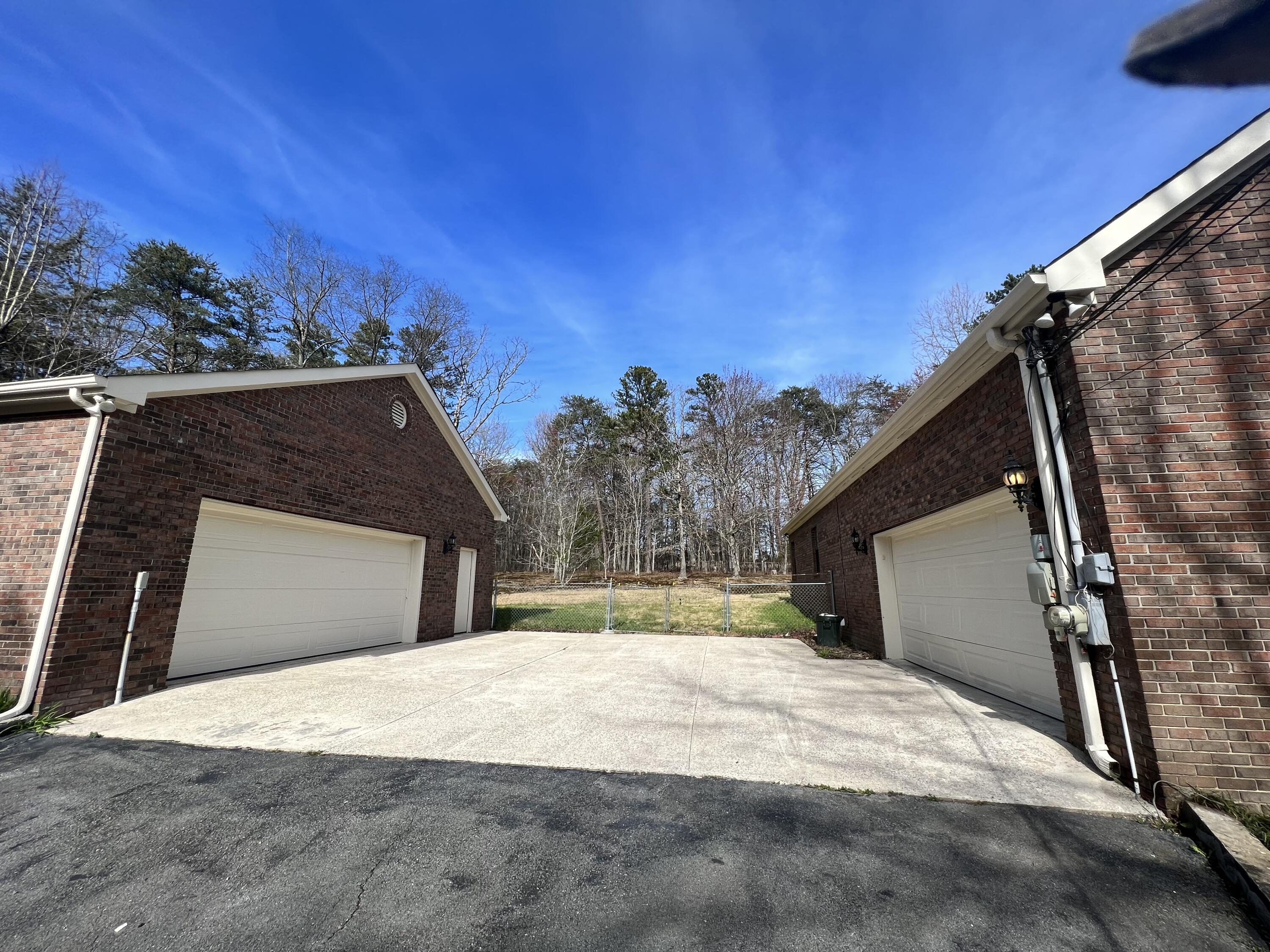8126 Hixson Springs Rd