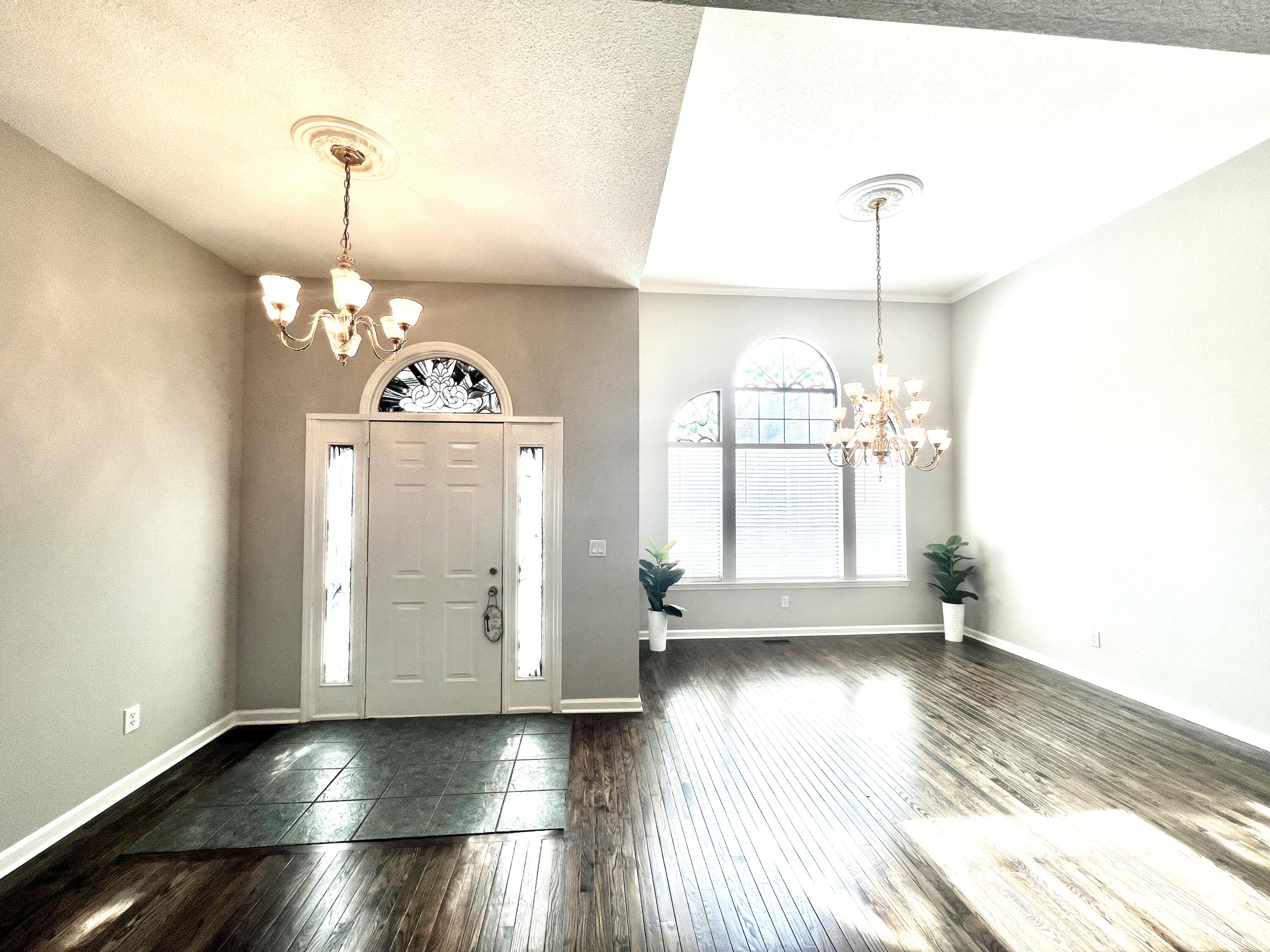 8126 Hixson Springs Rd