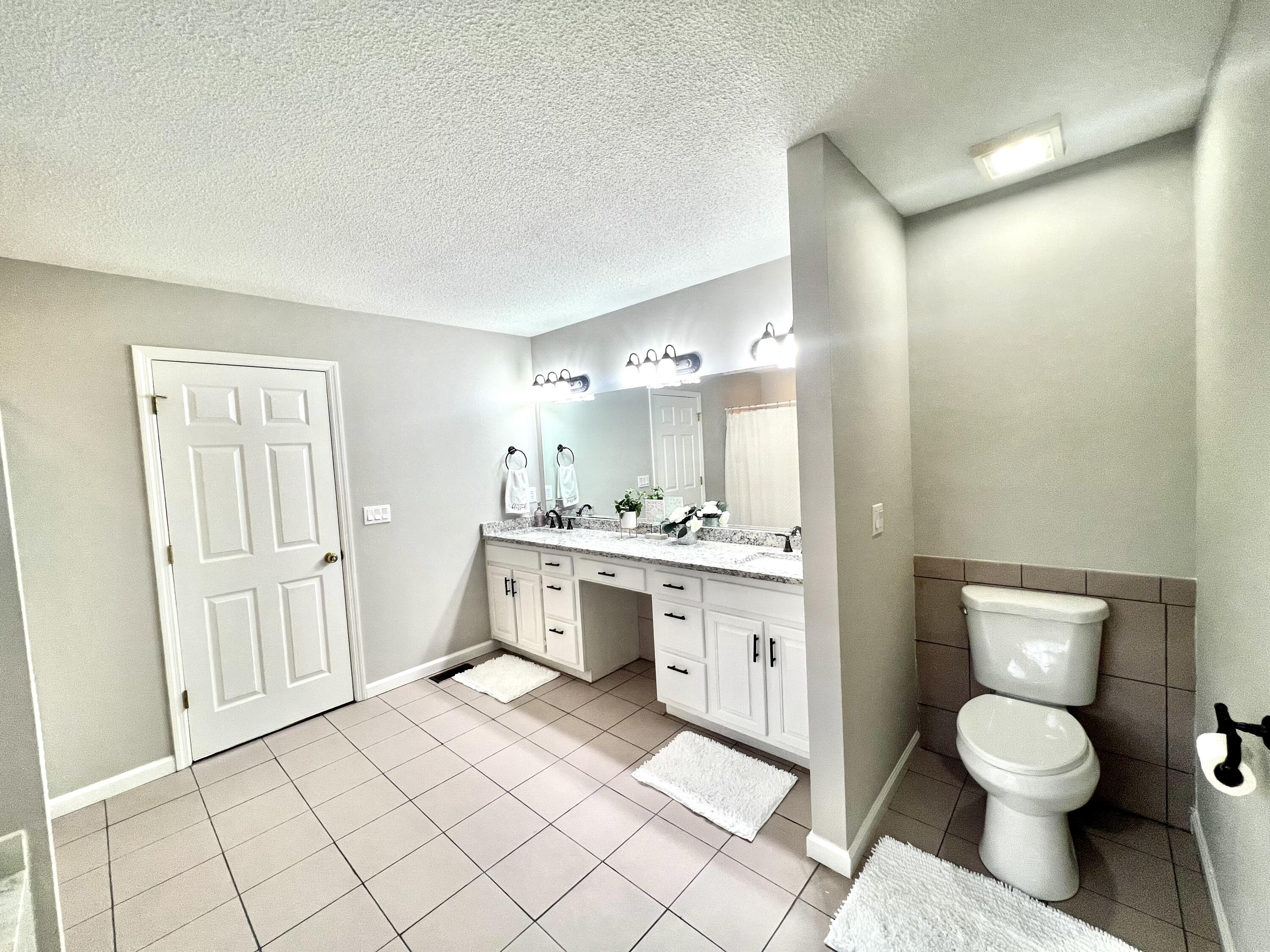 8126 Hixson Springs Rd
