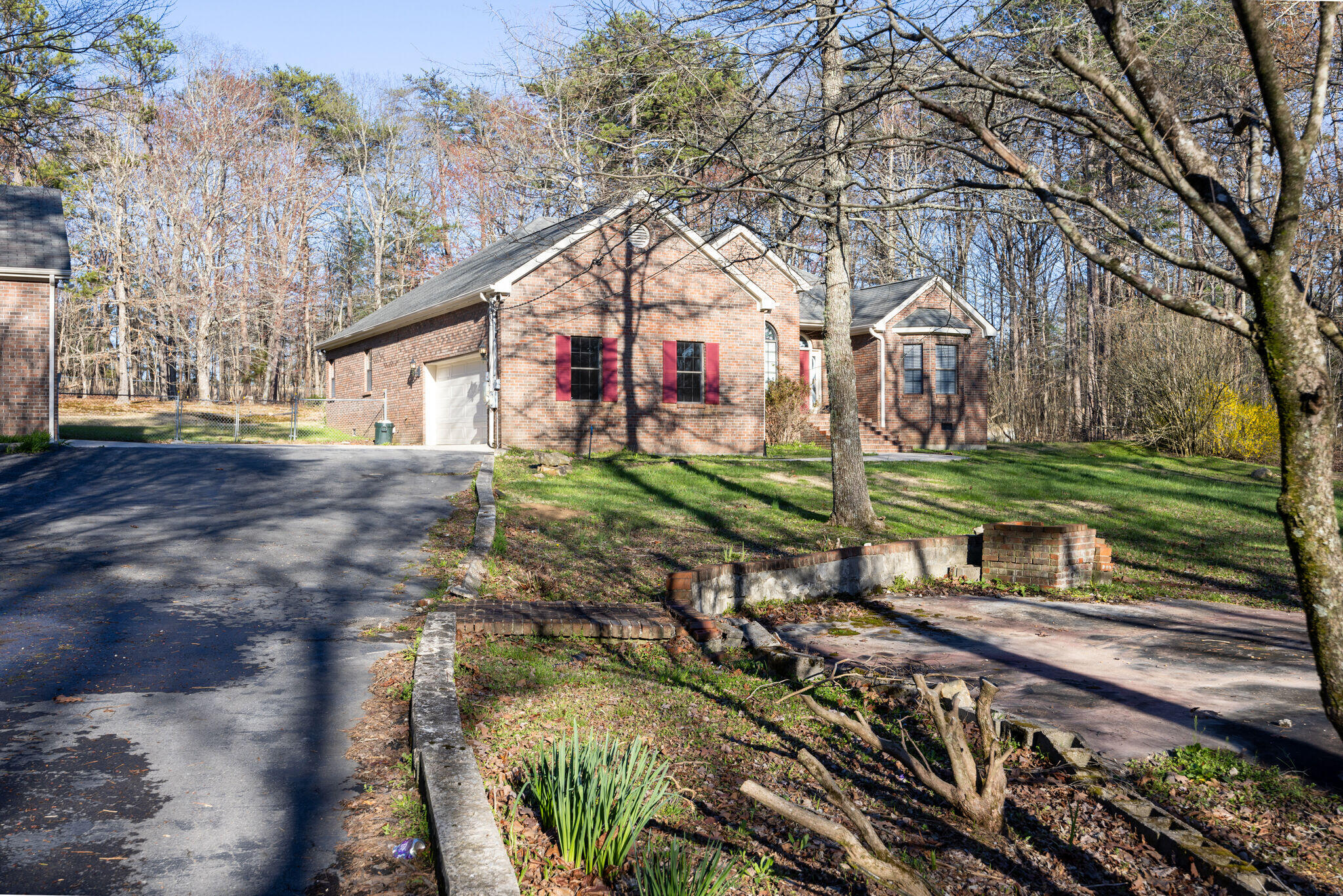 8126 Hixson Springs Rd