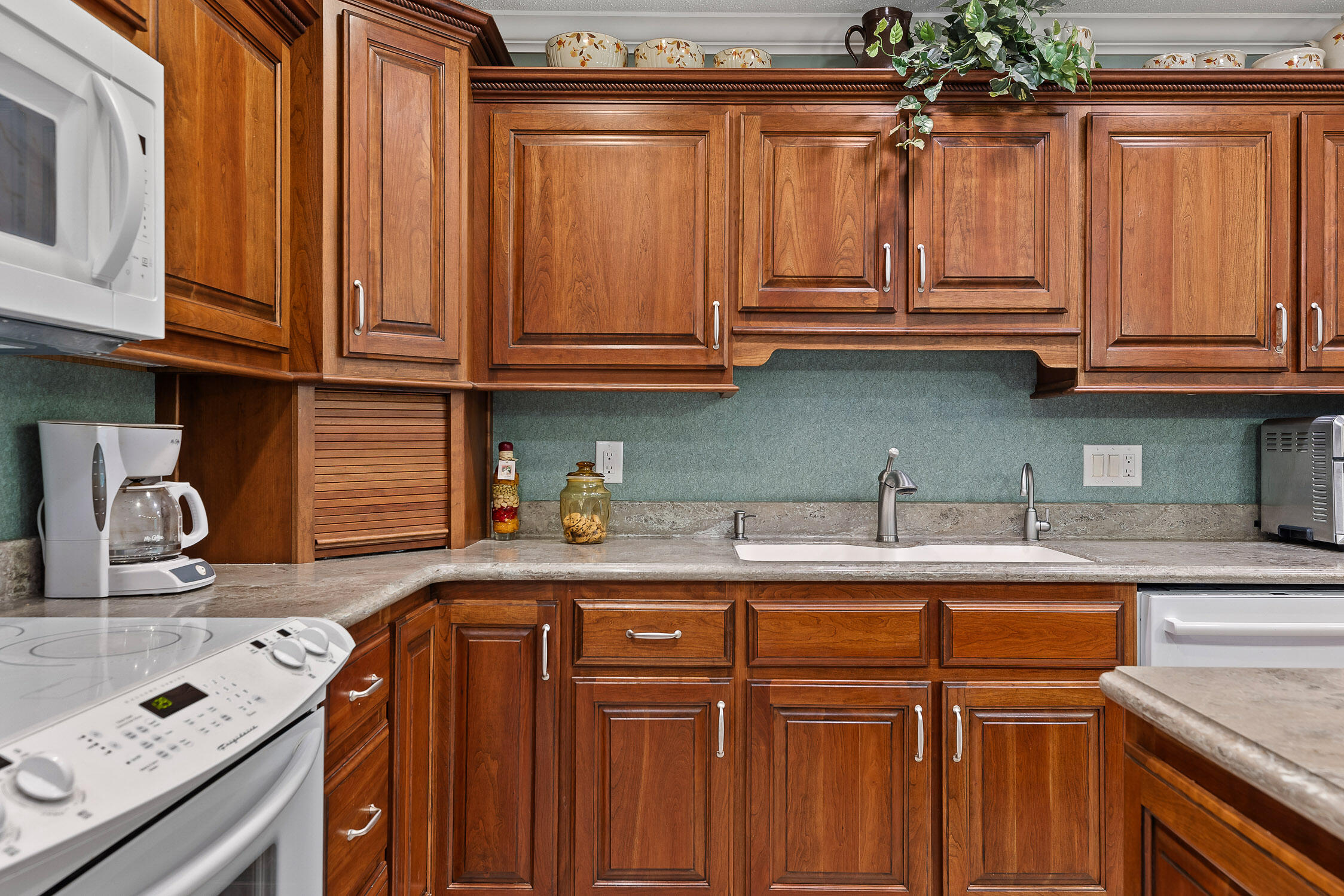 786 Flinn Drive
