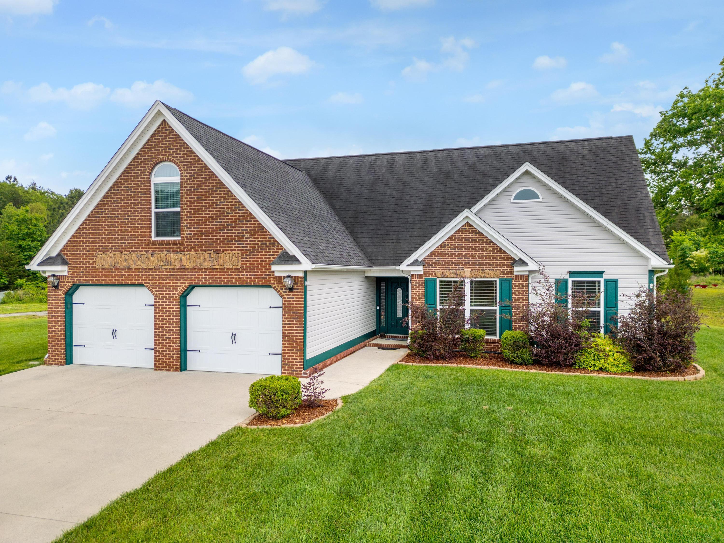 115 Ginger Lake Drive