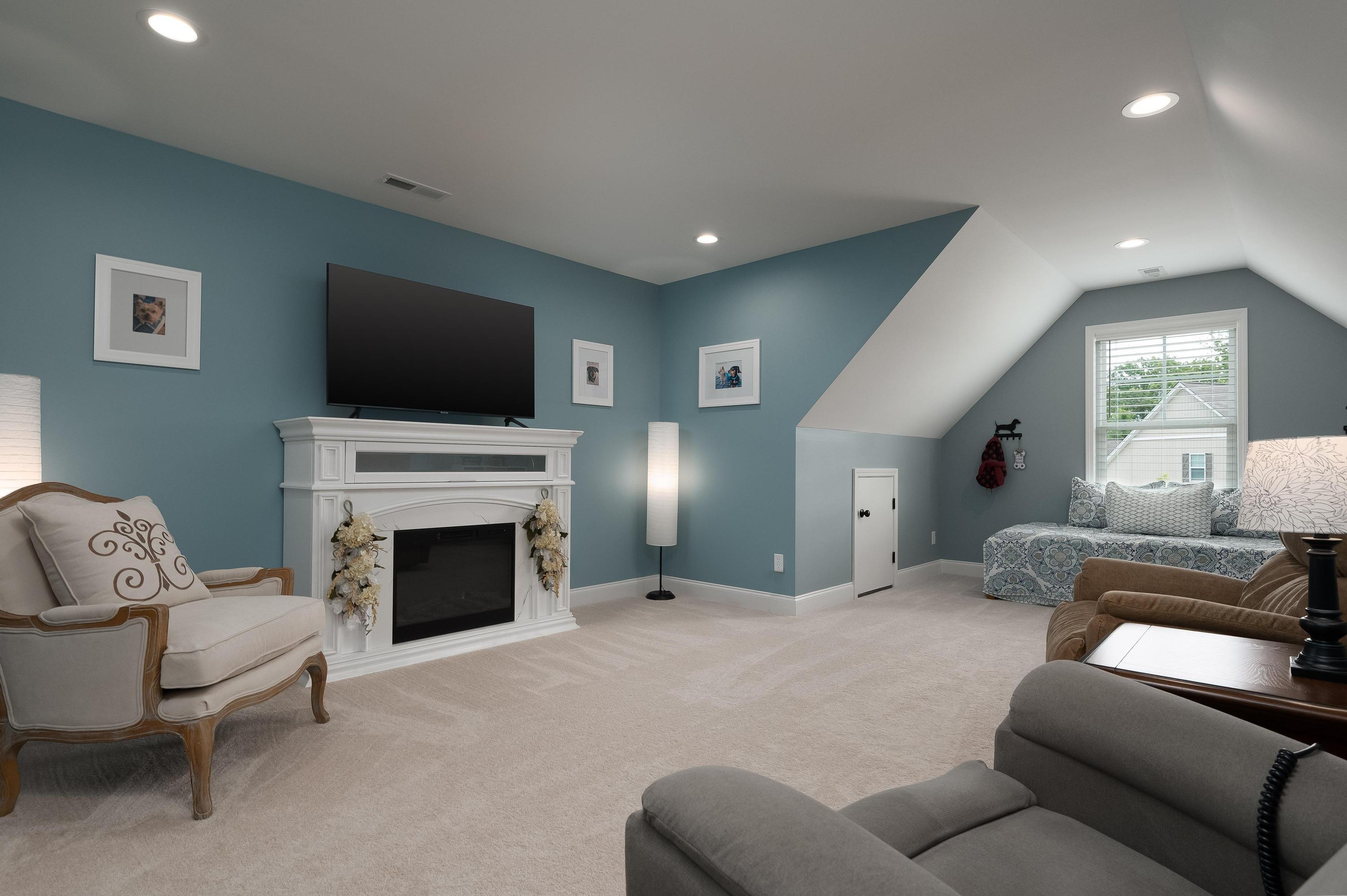 1746 Oakvale Drive
