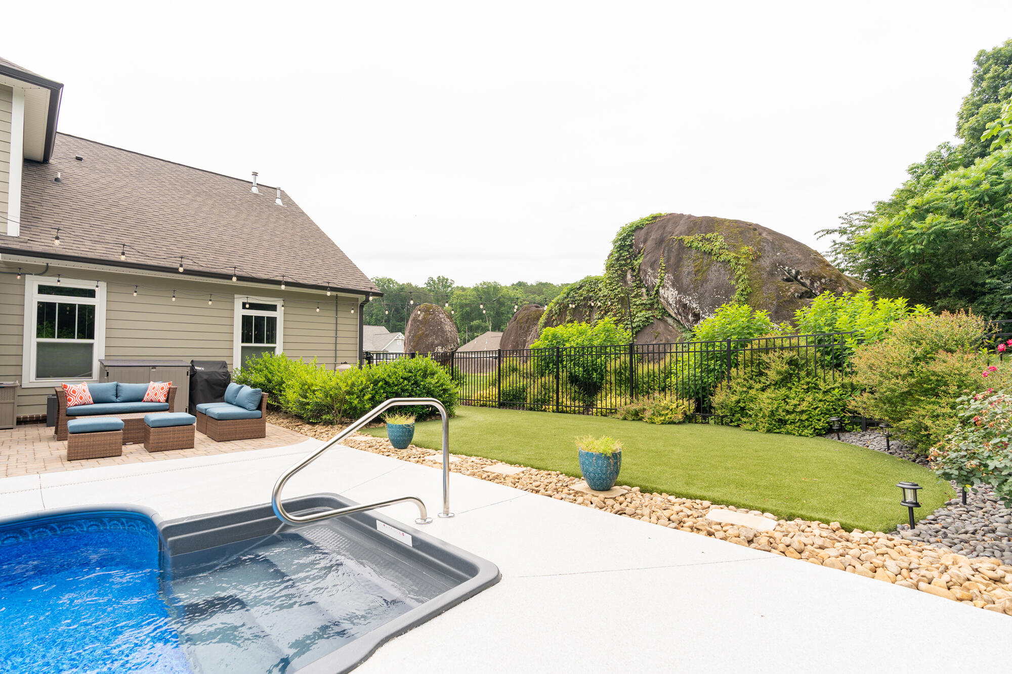 587 Deer Valley Drive