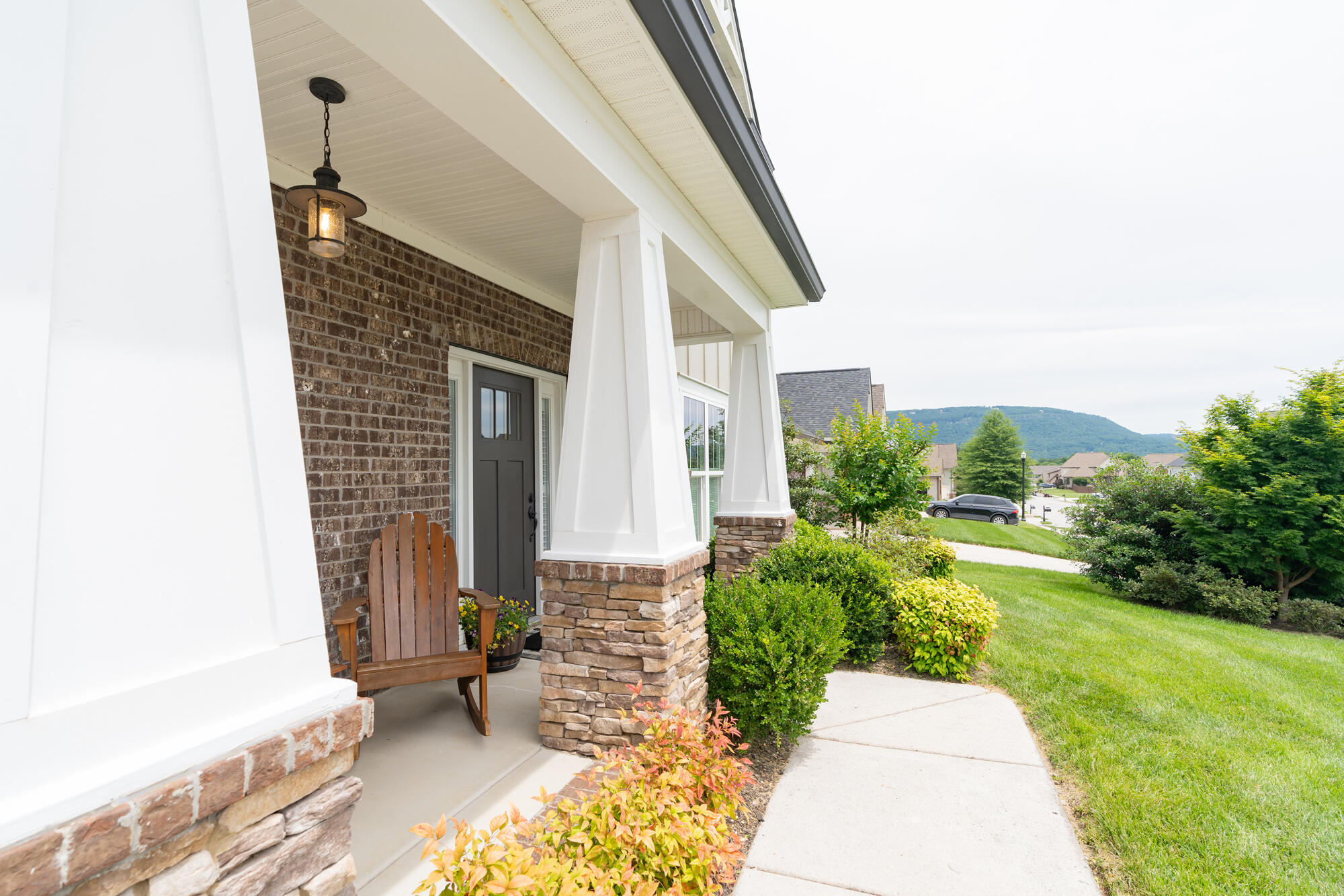 587 Deer Valley Drive