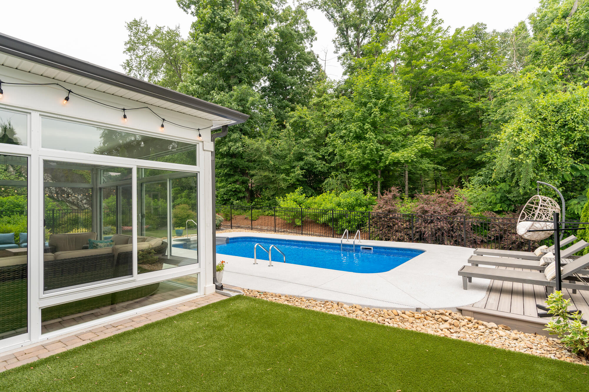587 Deer Valley Drive