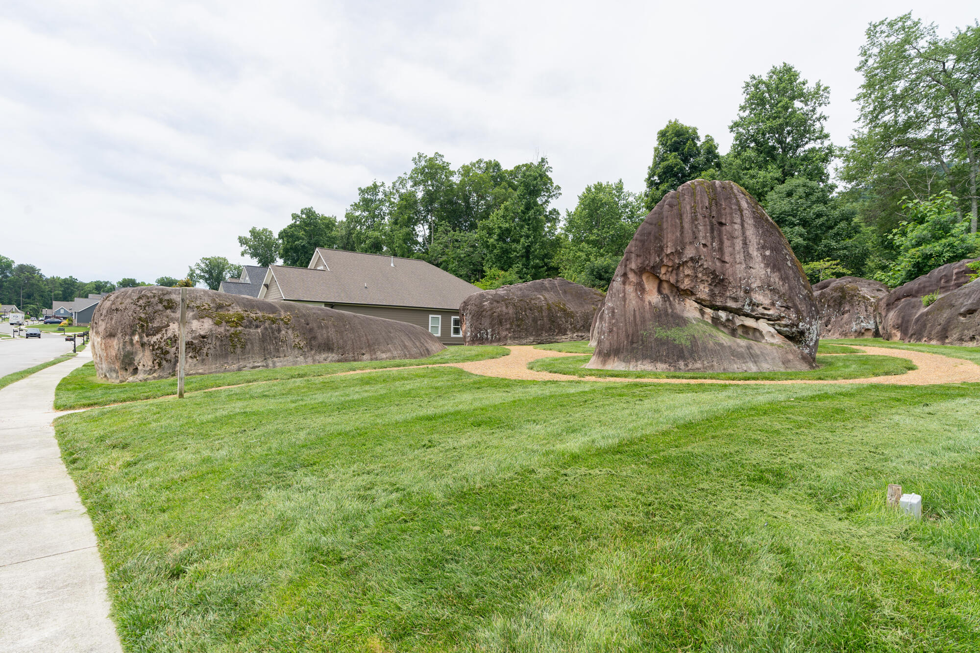 587 Deer Valley Drive