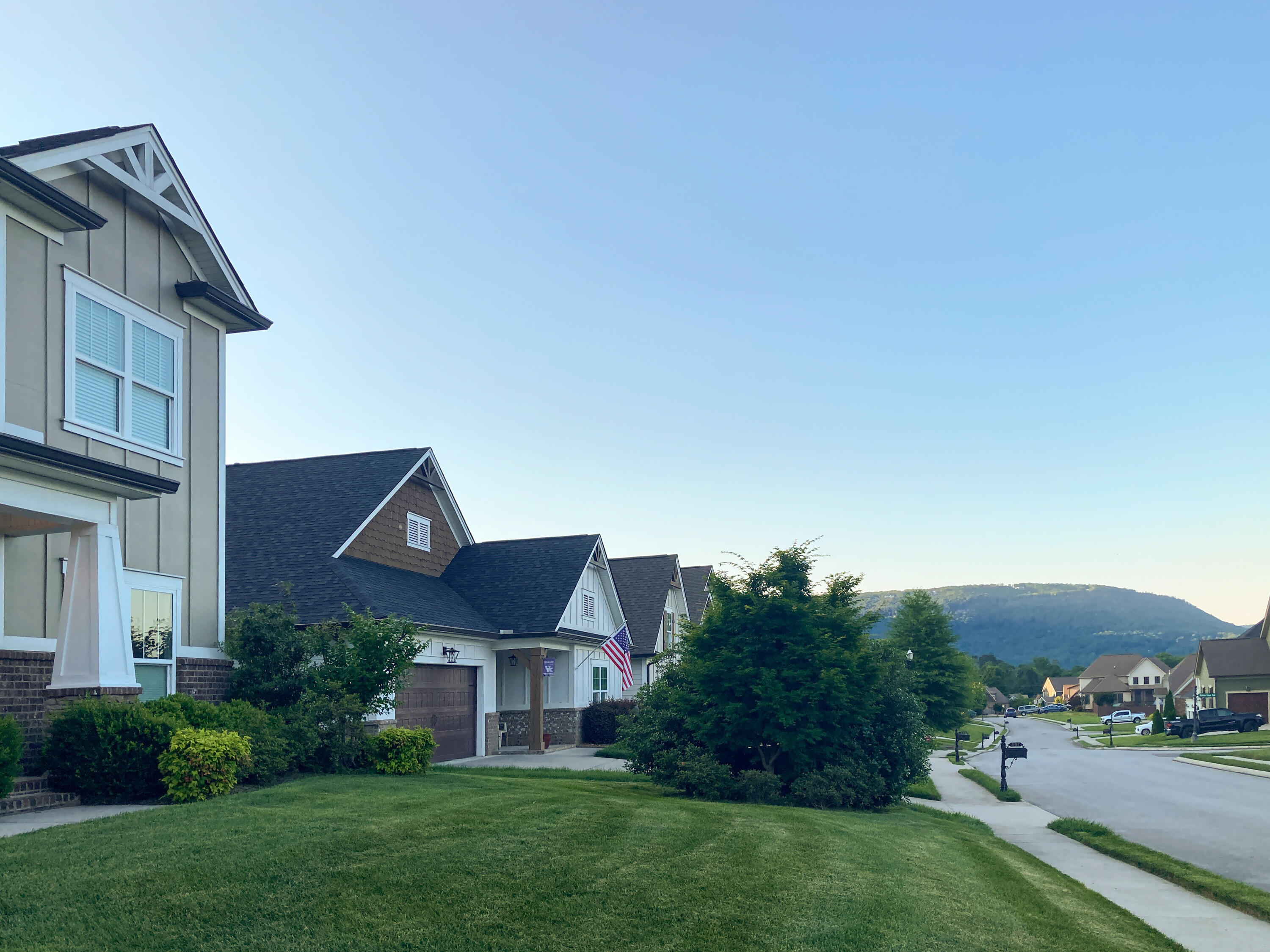 587 Deer Valley Drive