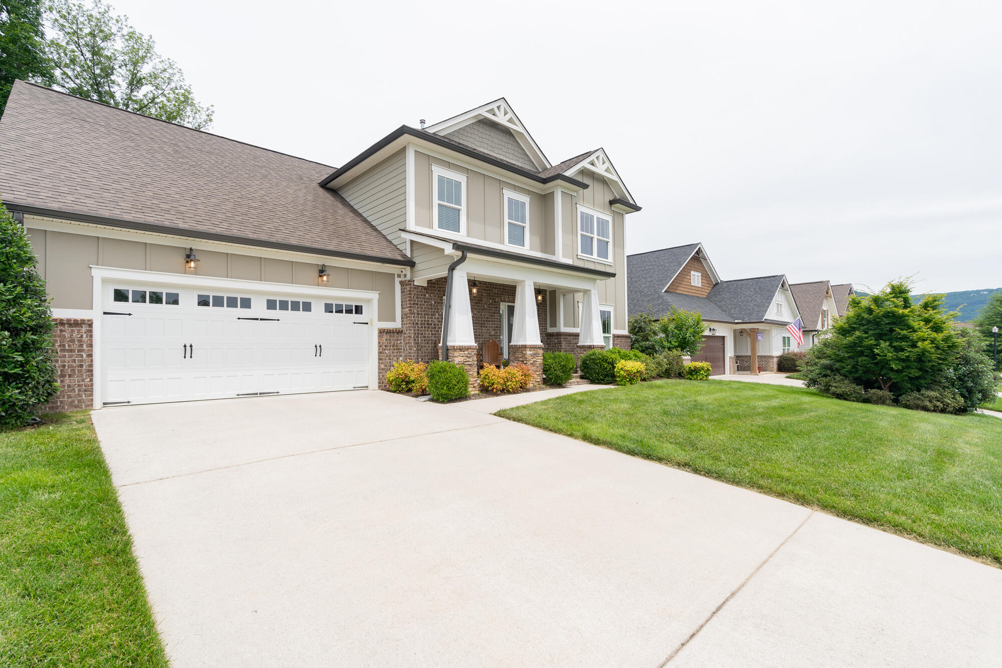 587 Deer Valley Drive
