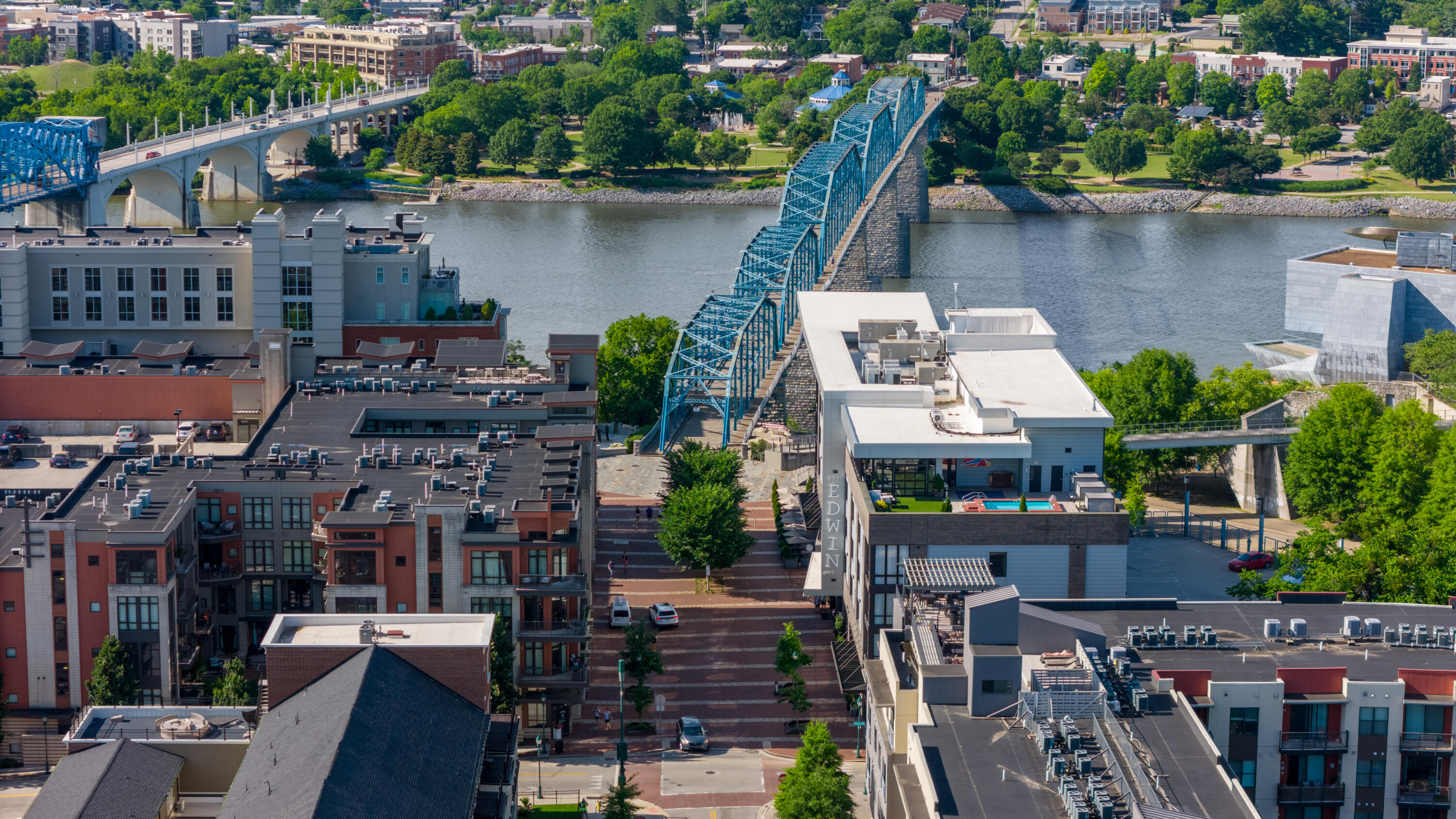 129 Walnut Street, 310