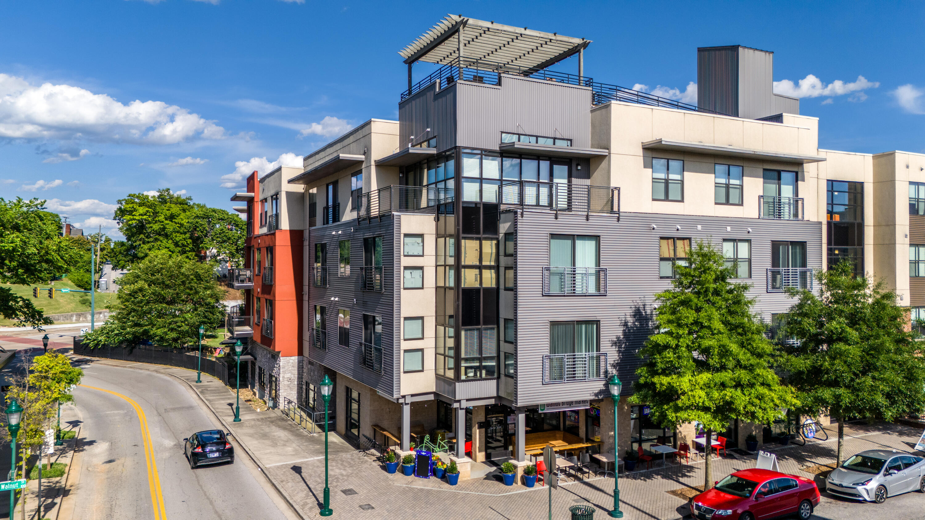 129 Walnut Street, 310