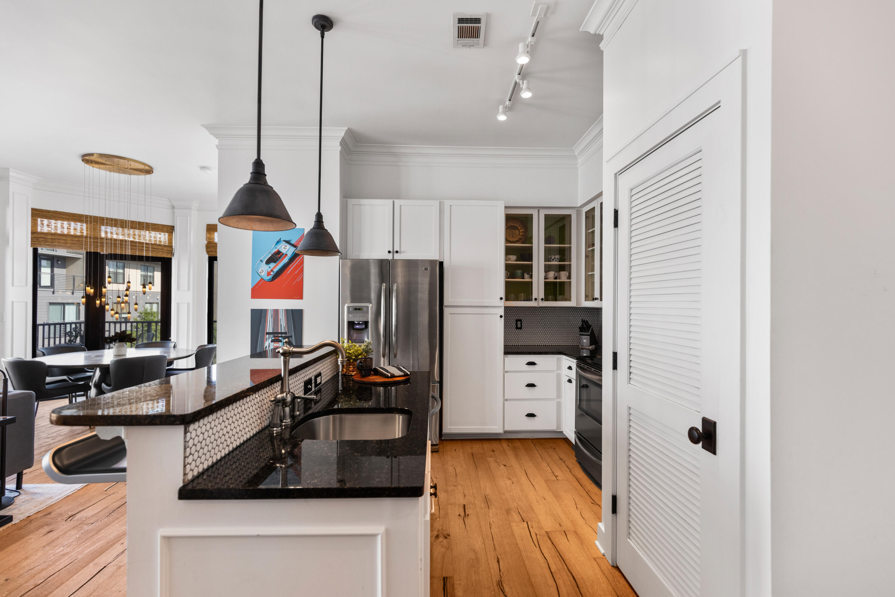 129 Walnut Street, 310