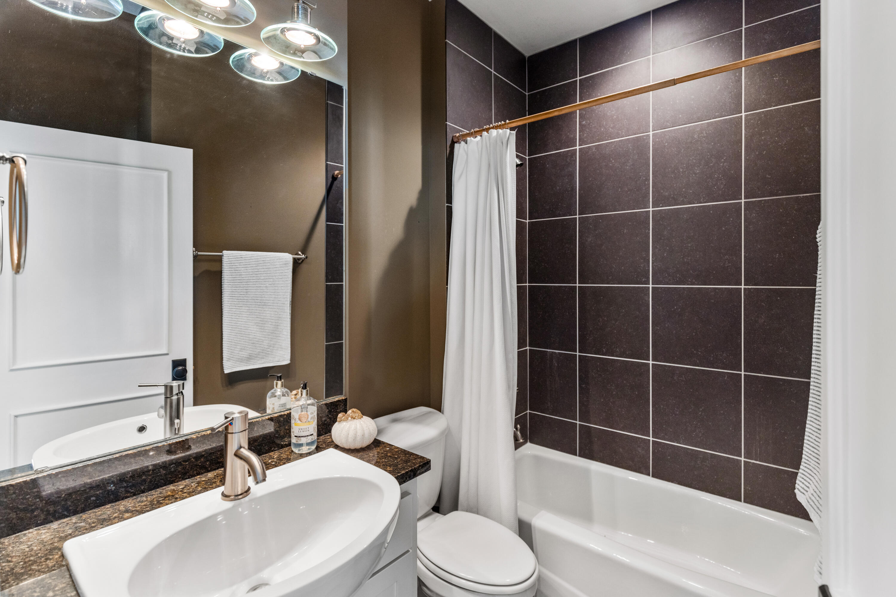 129 Walnut Street, 310