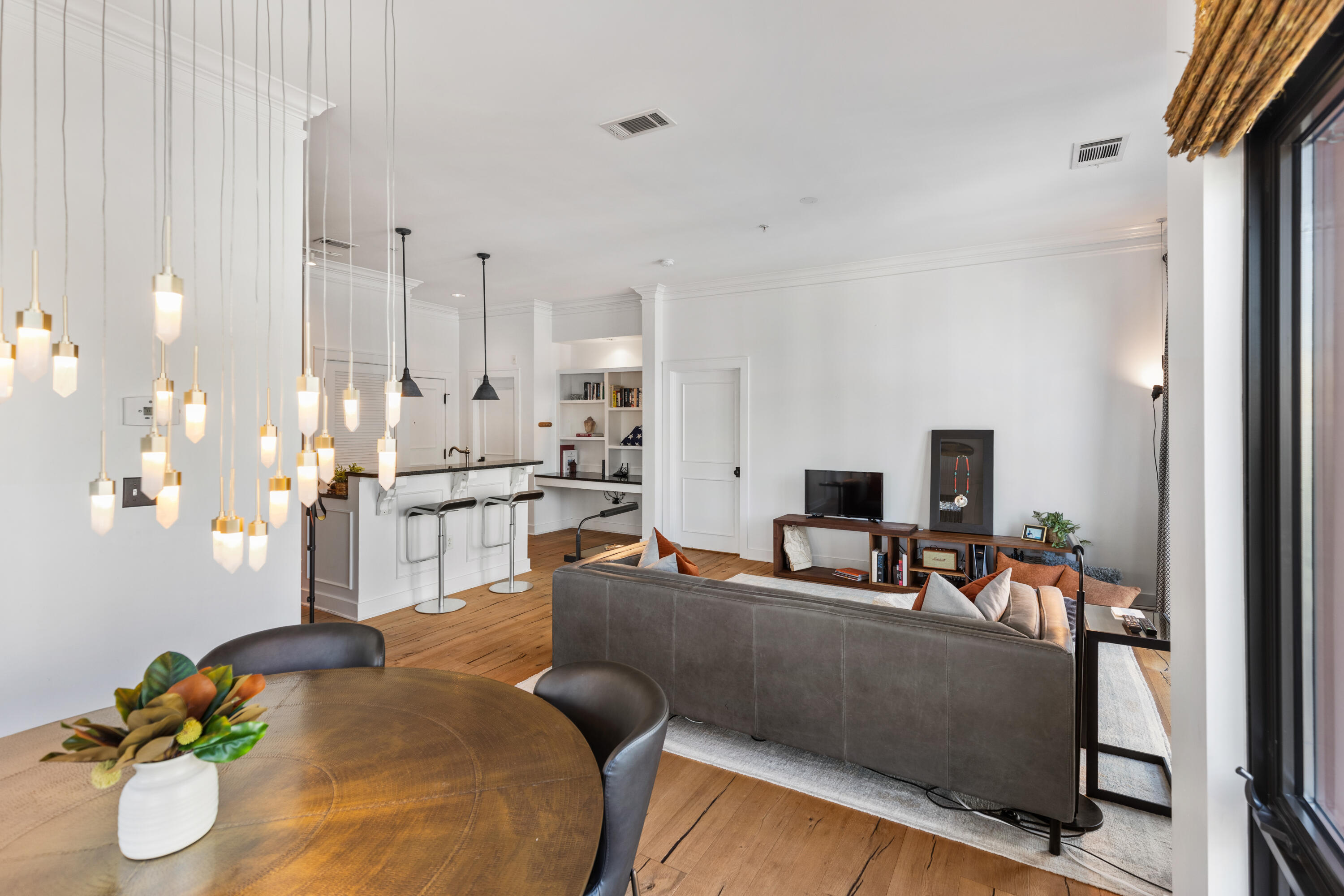 129 Walnut Street, 310