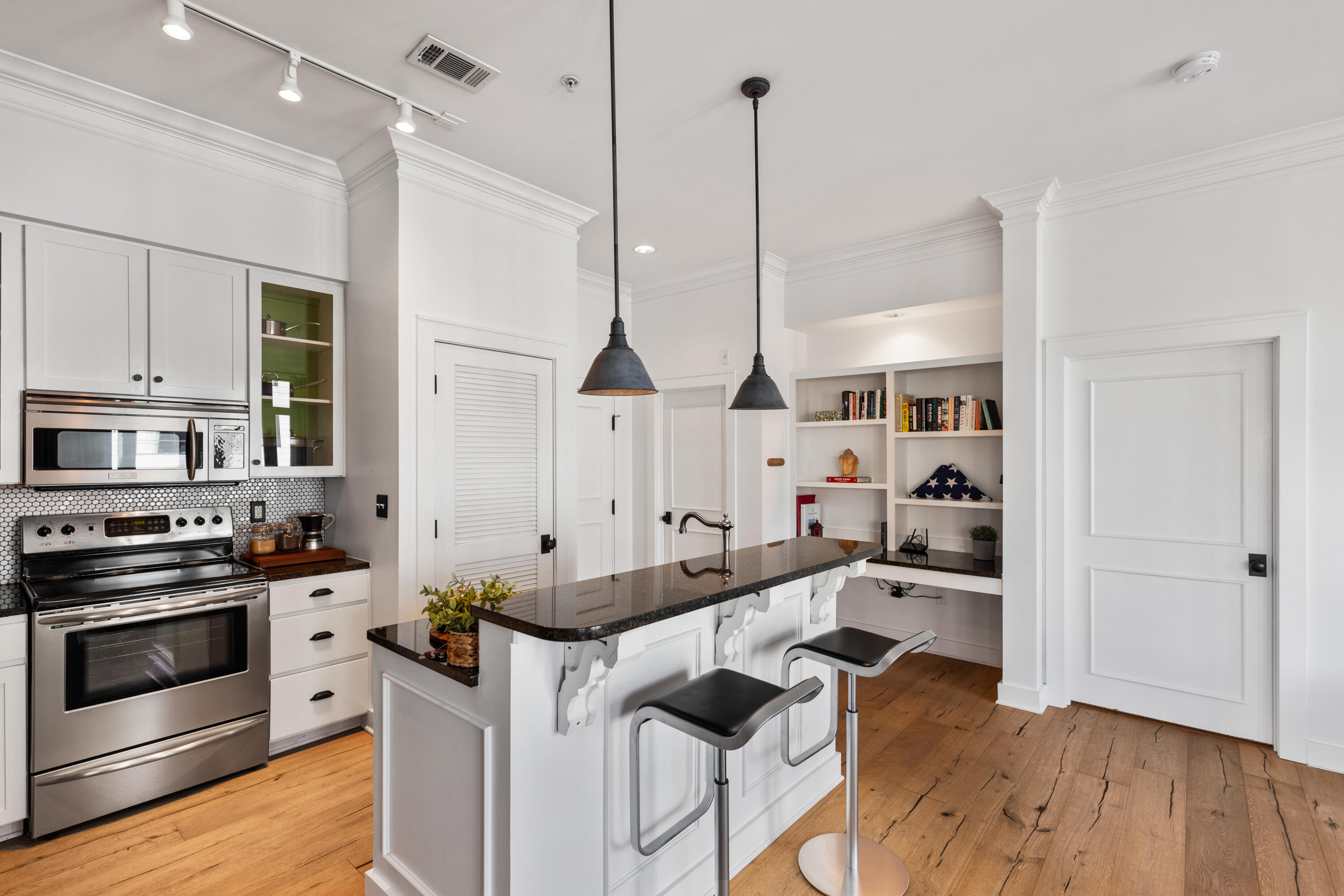 129 Walnut Street, 310