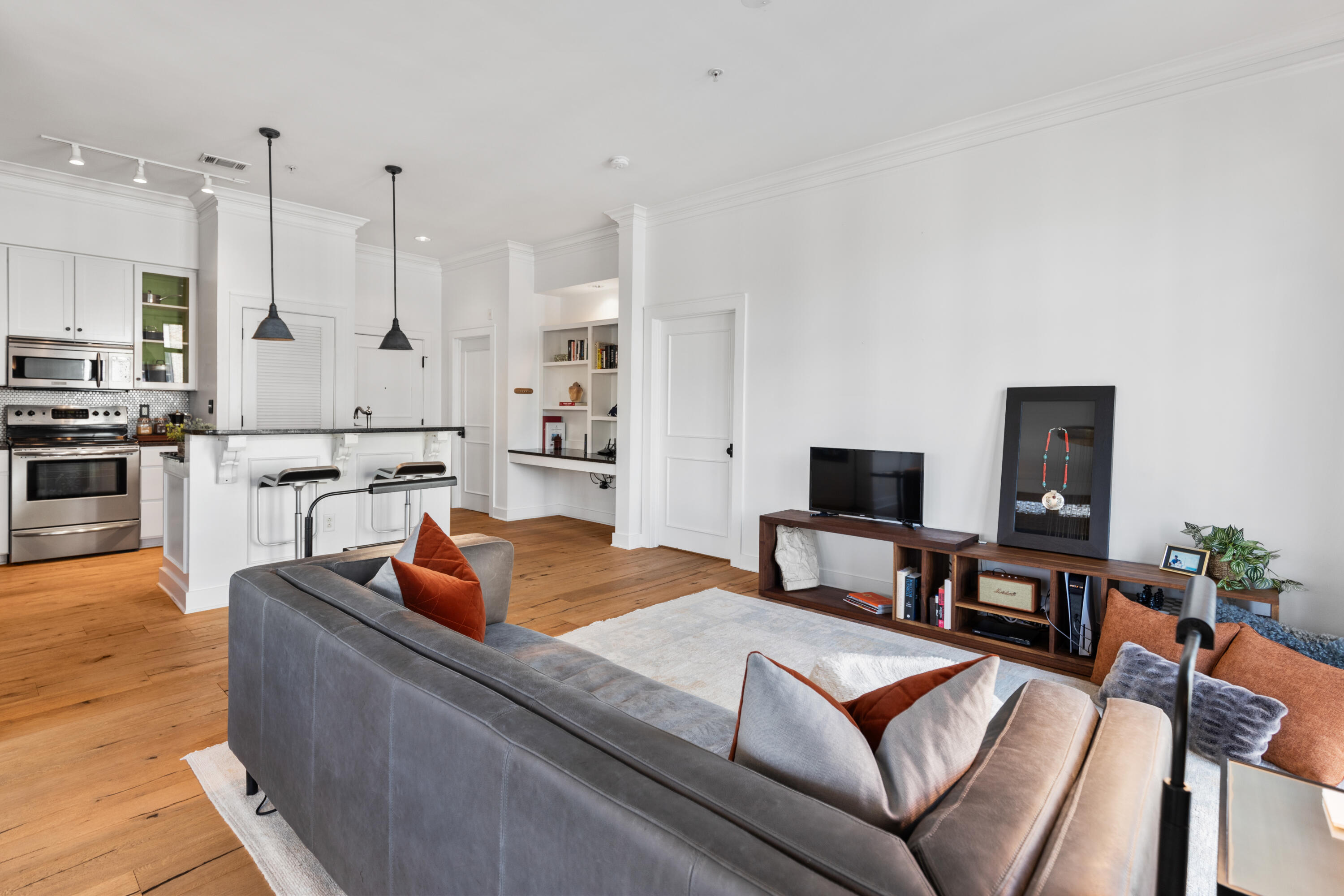 129 Walnut Street, 310