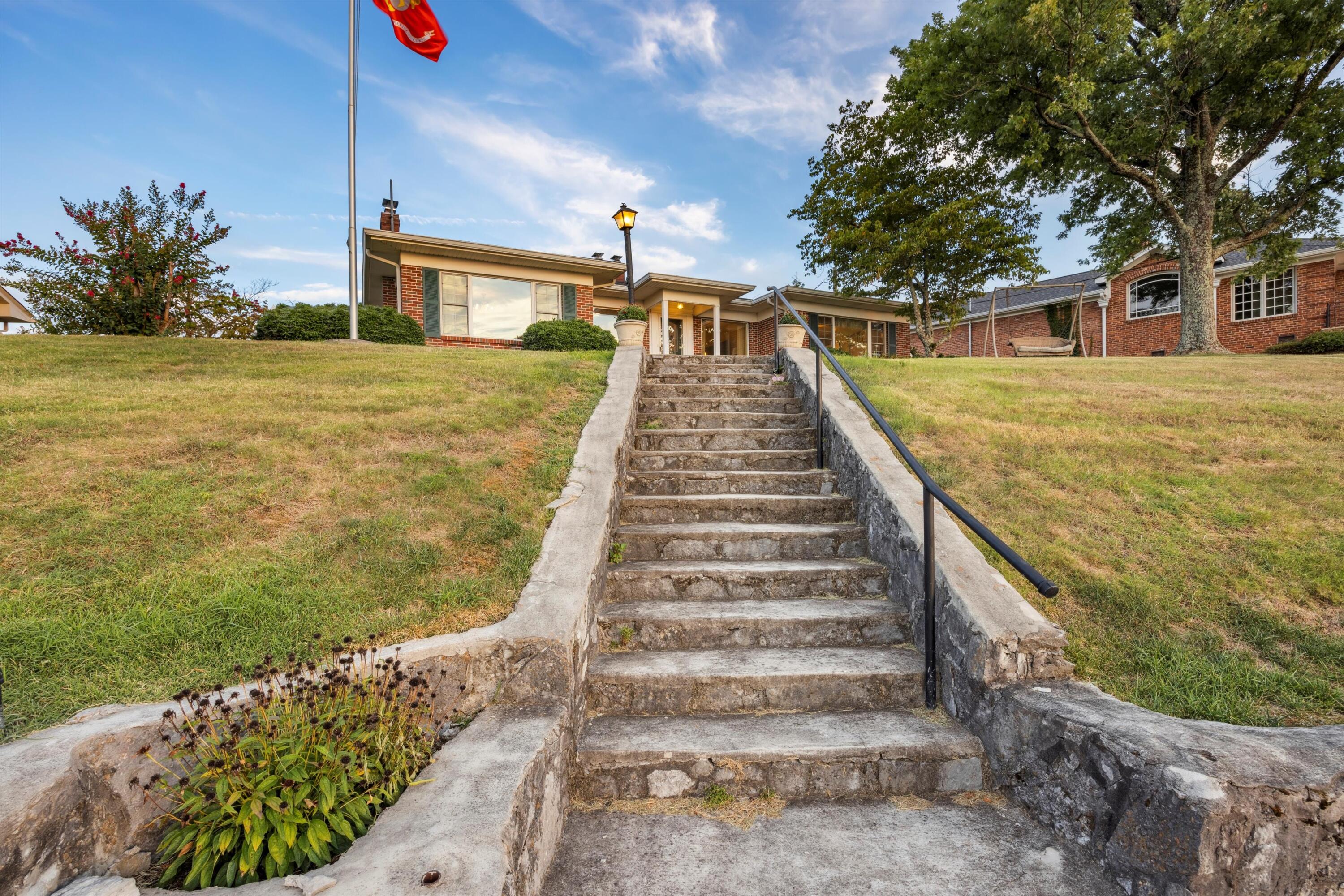 314 N Crest Road