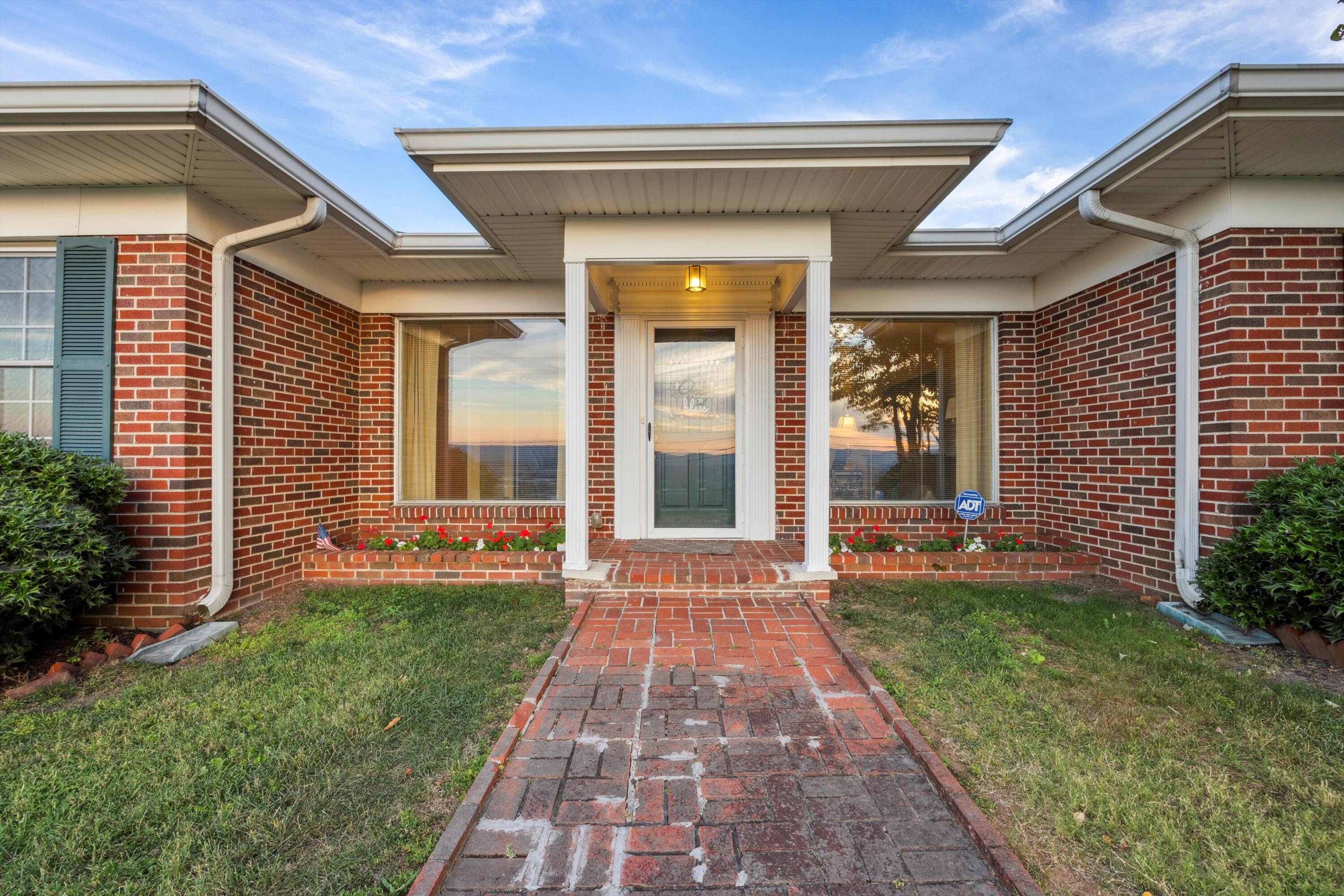 314 N Crest Road