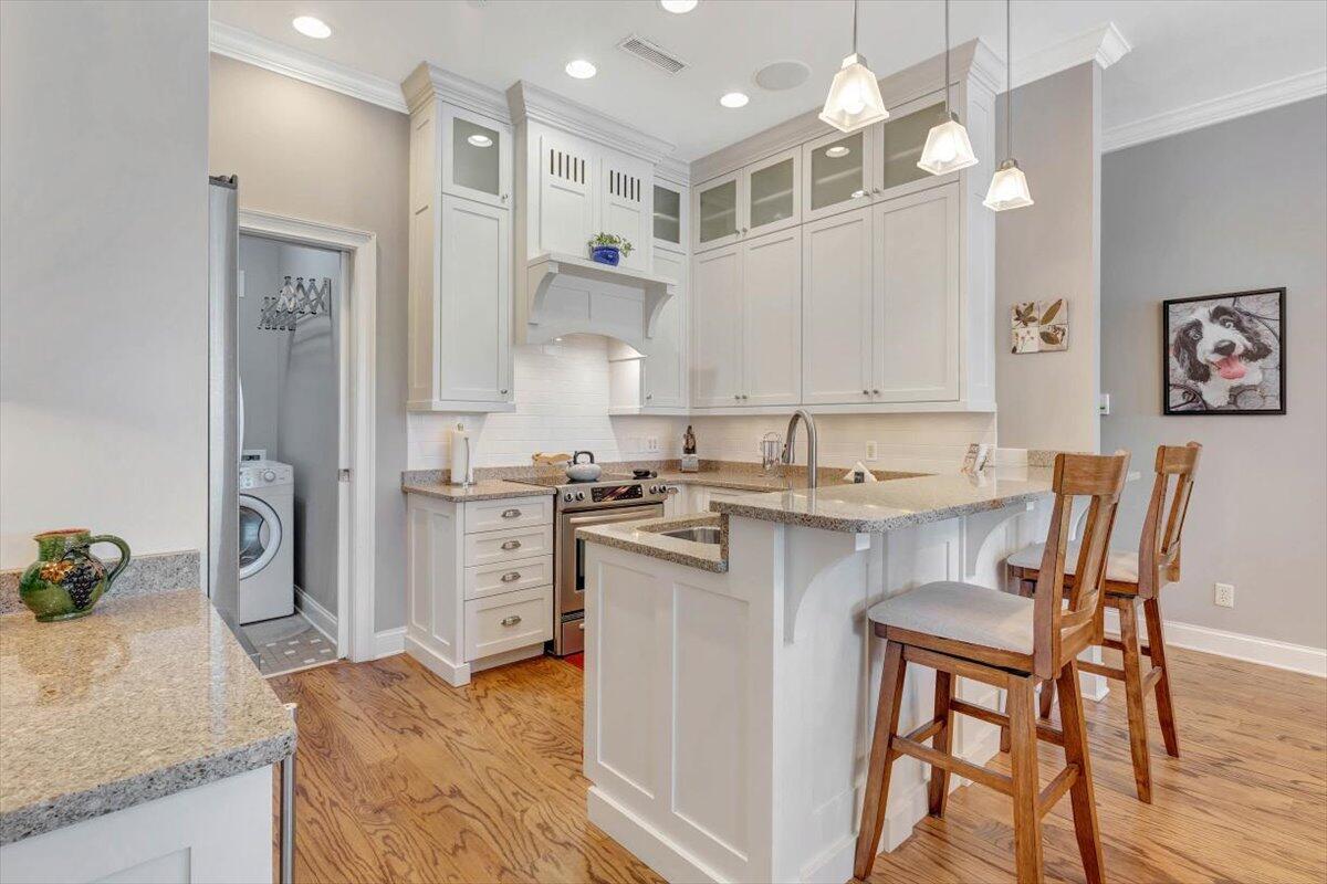 345 Frazier Avenue, 301
