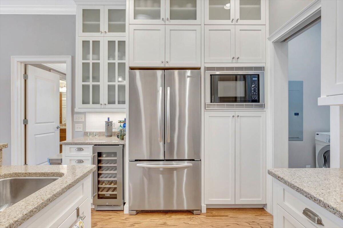 345 Frazier Avenue, 301