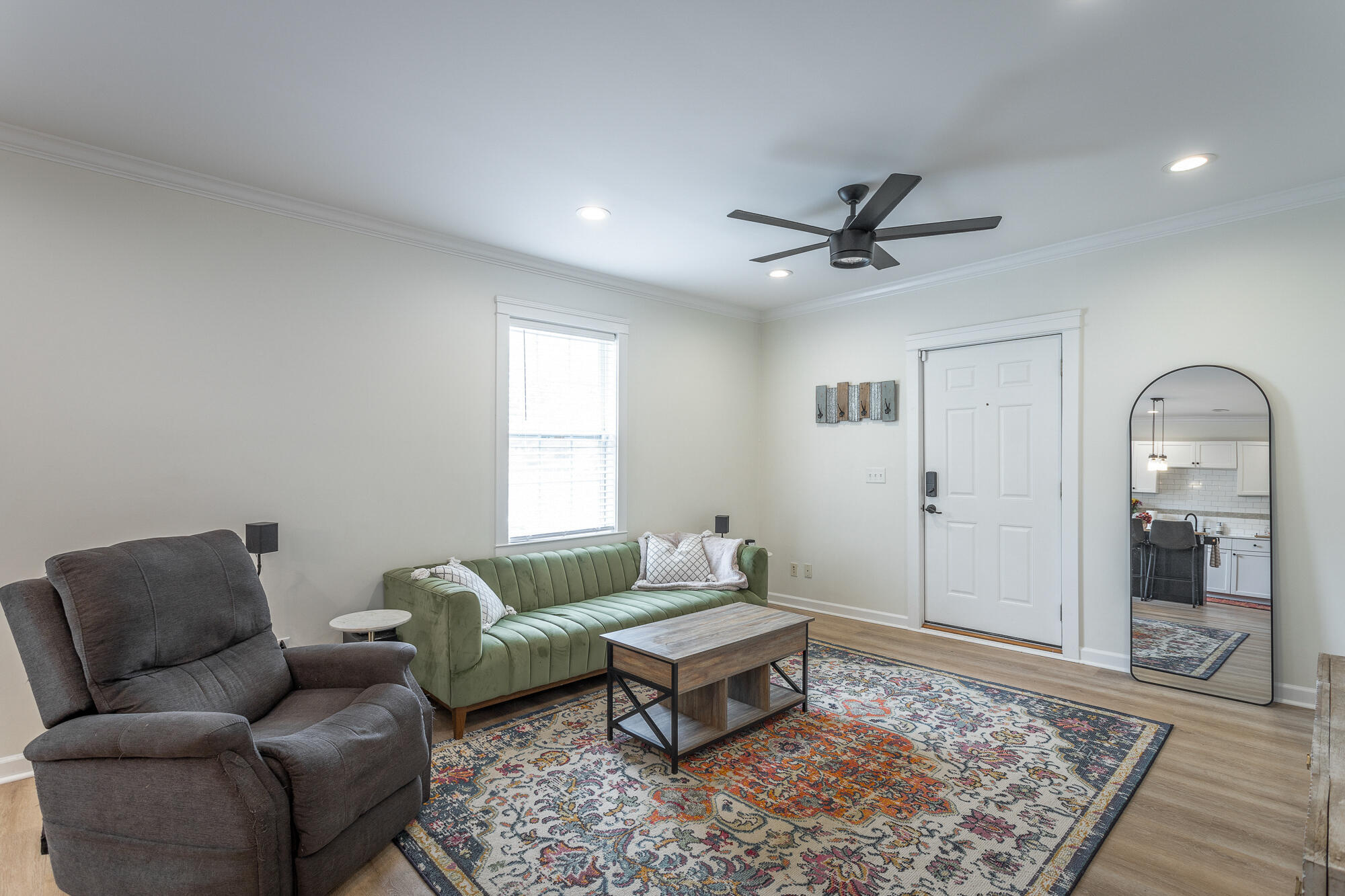 967 W Elmwood Drive