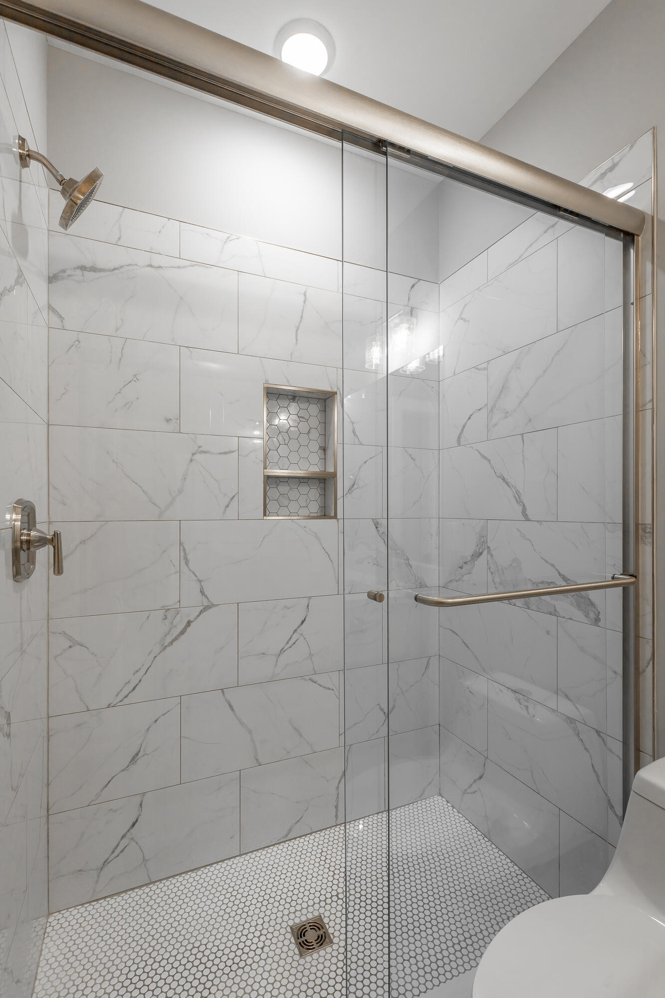 917 E 17th Street, 111