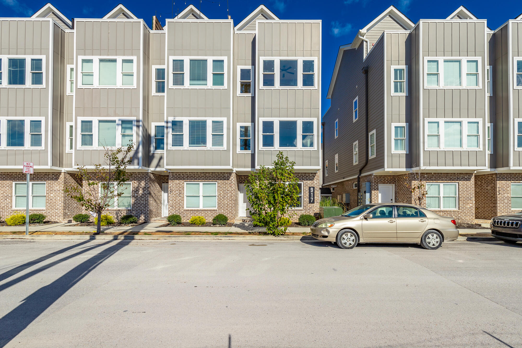 917 E 17th Street, 111