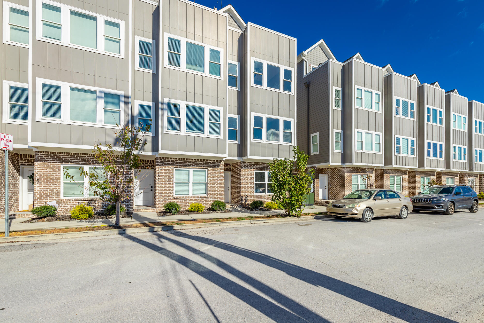 917 E 17th Street, 111