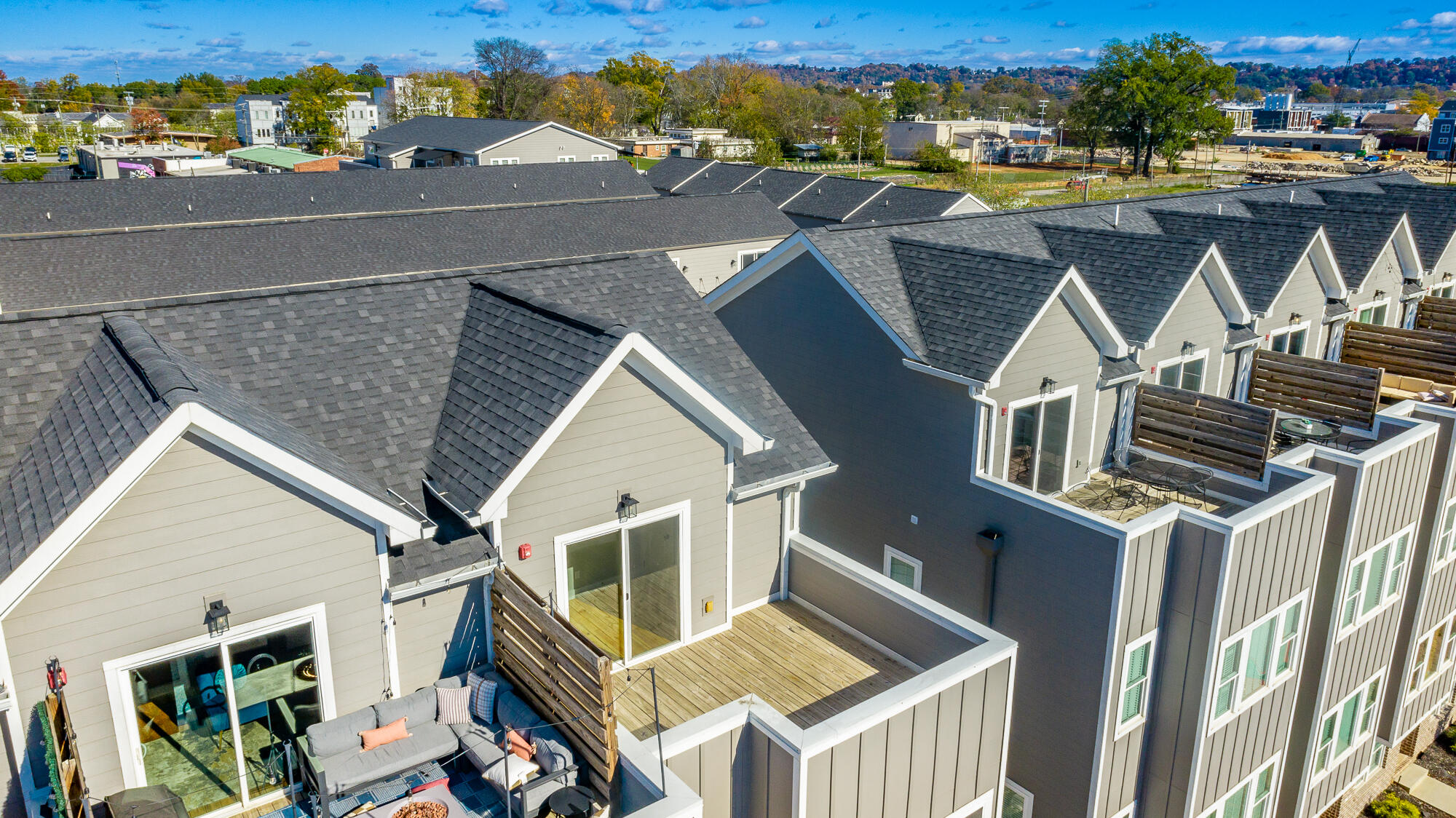 917 E 17th Street, 111