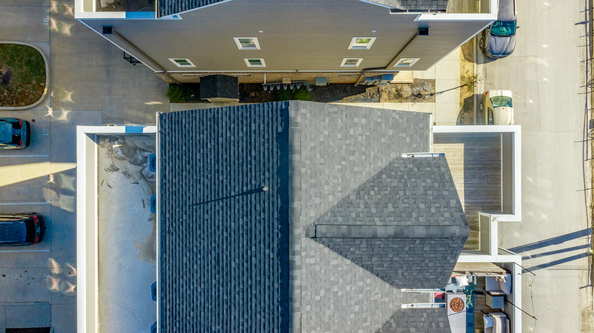 917 E 17th Street, 111