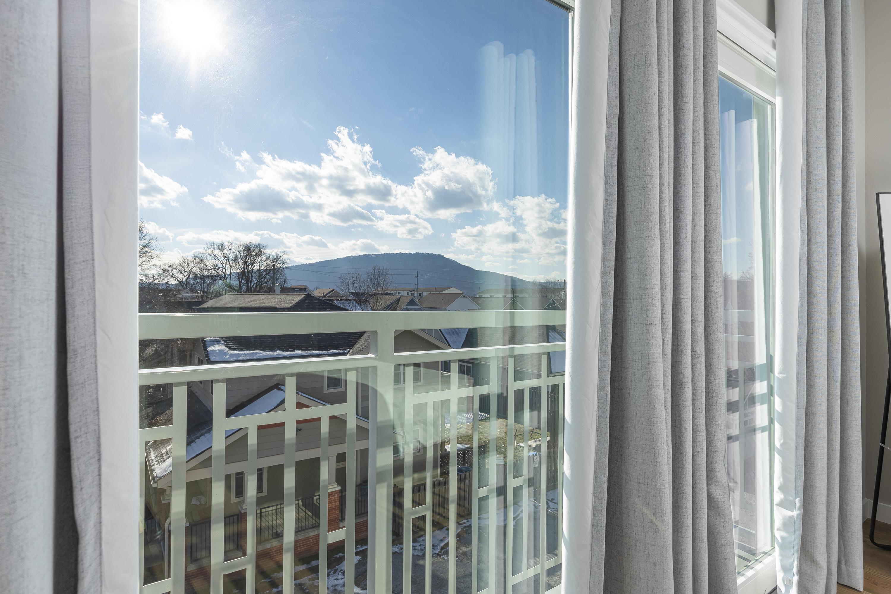 1505 Jefferson Street, 101