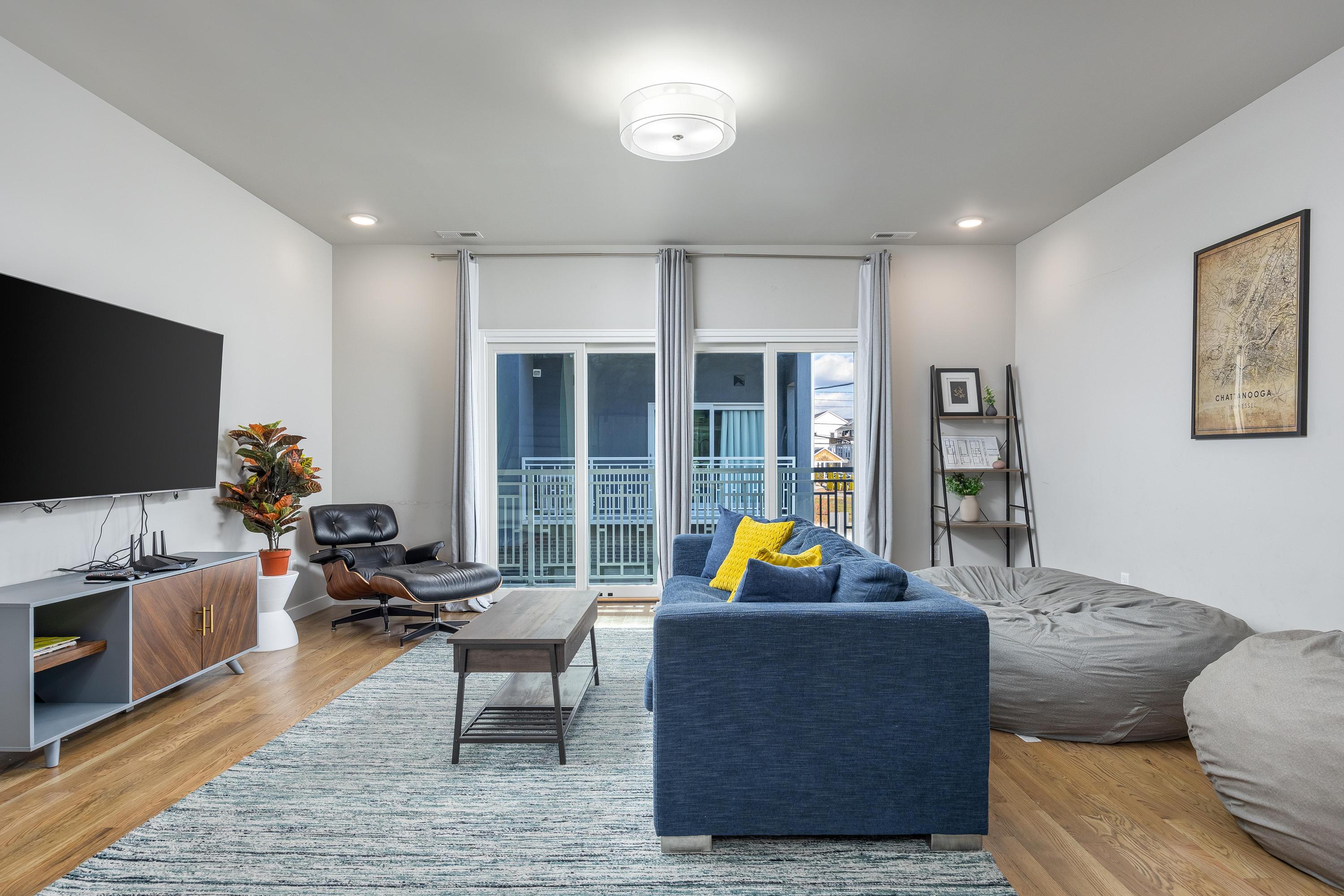 1505 Jefferson Street, 101