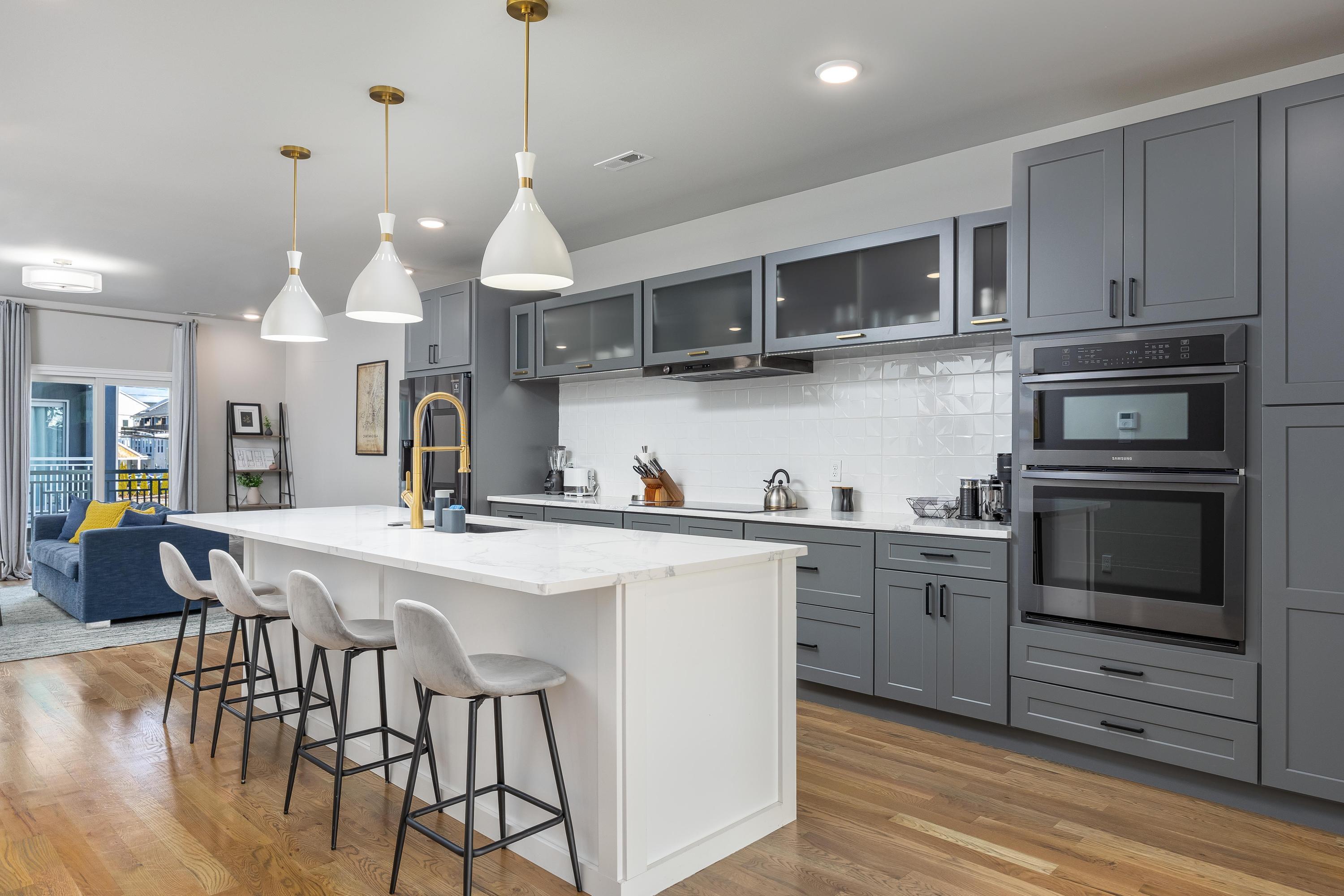 1505 Jefferson Street, 101