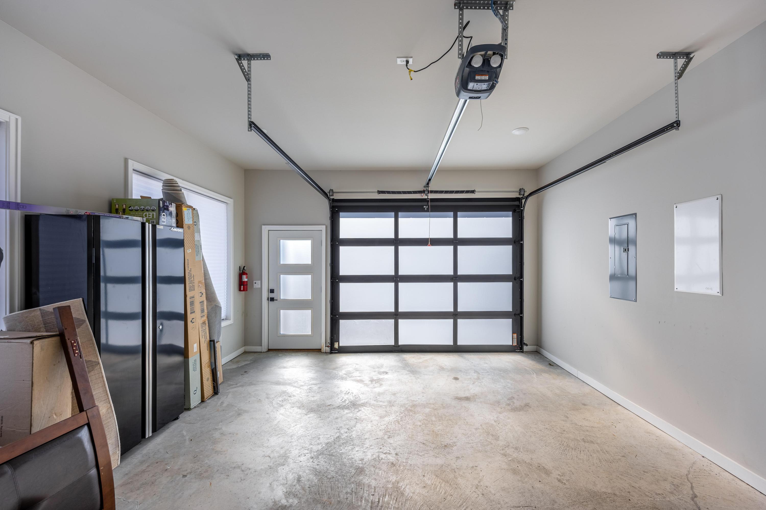 1505 Jefferson Street, 101