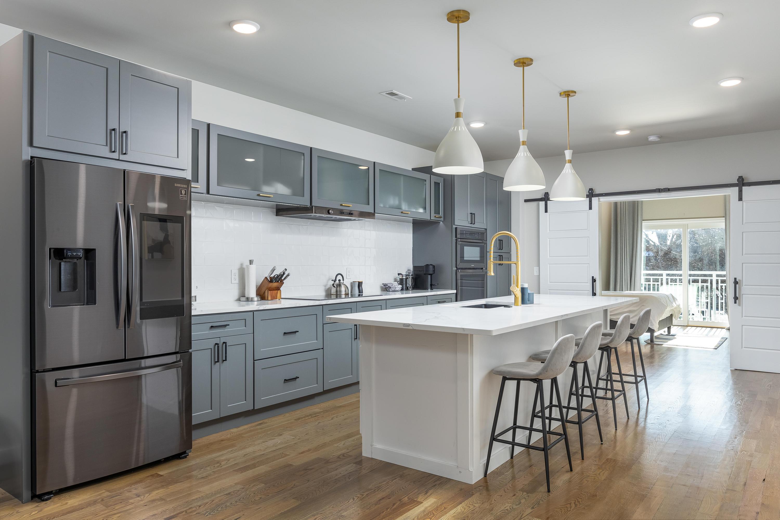 1505 Jefferson Street, 101