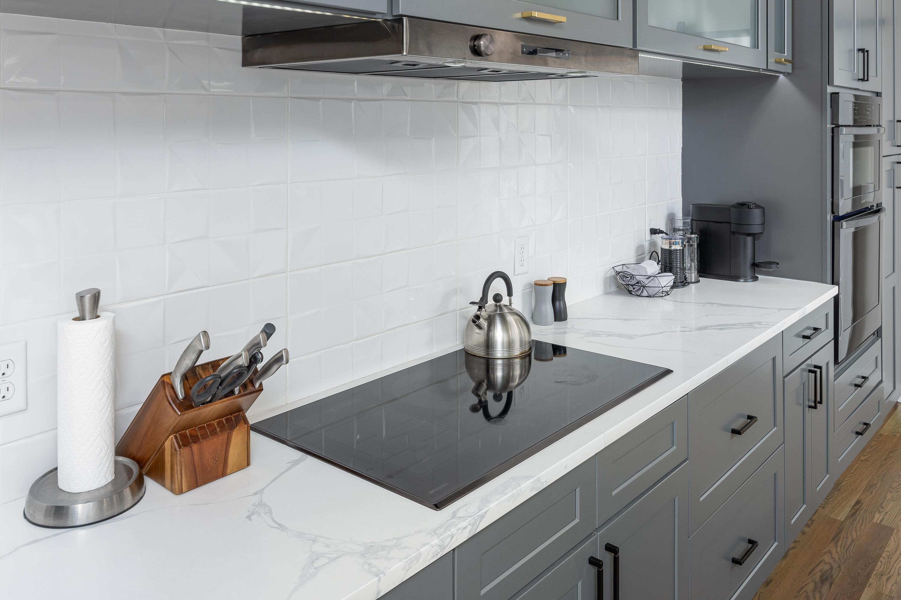 1505 Jefferson Street, 101