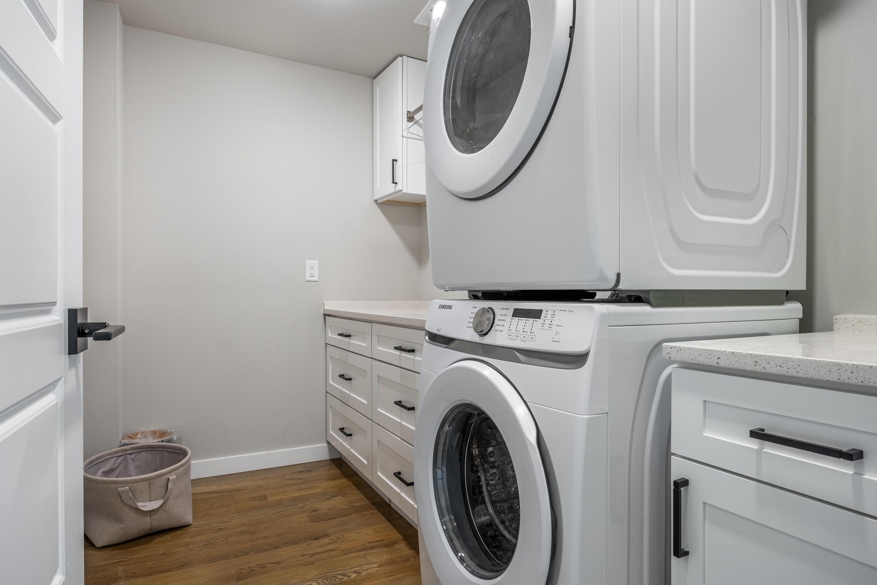 1505 Jefferson Street, 101